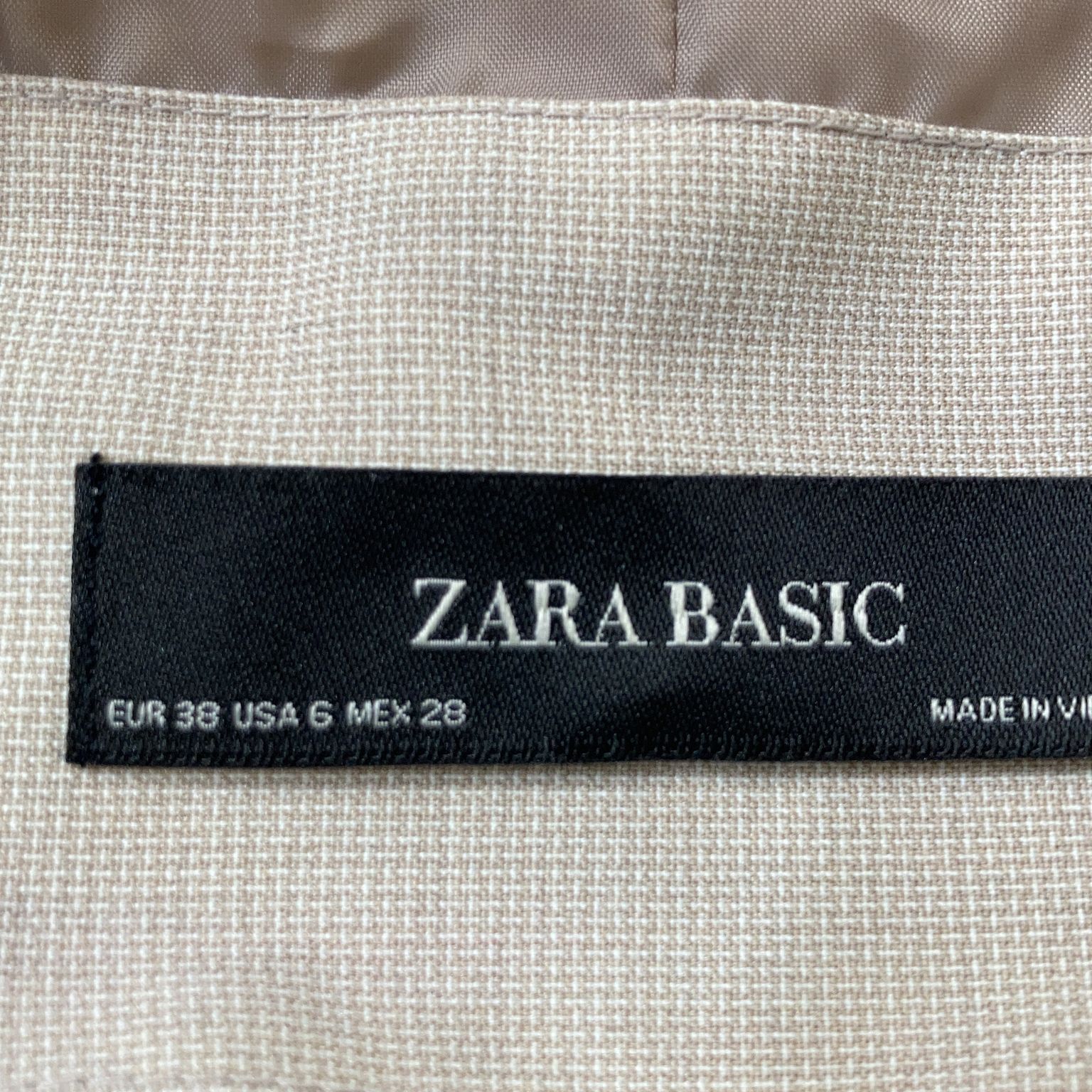 Zara Basic