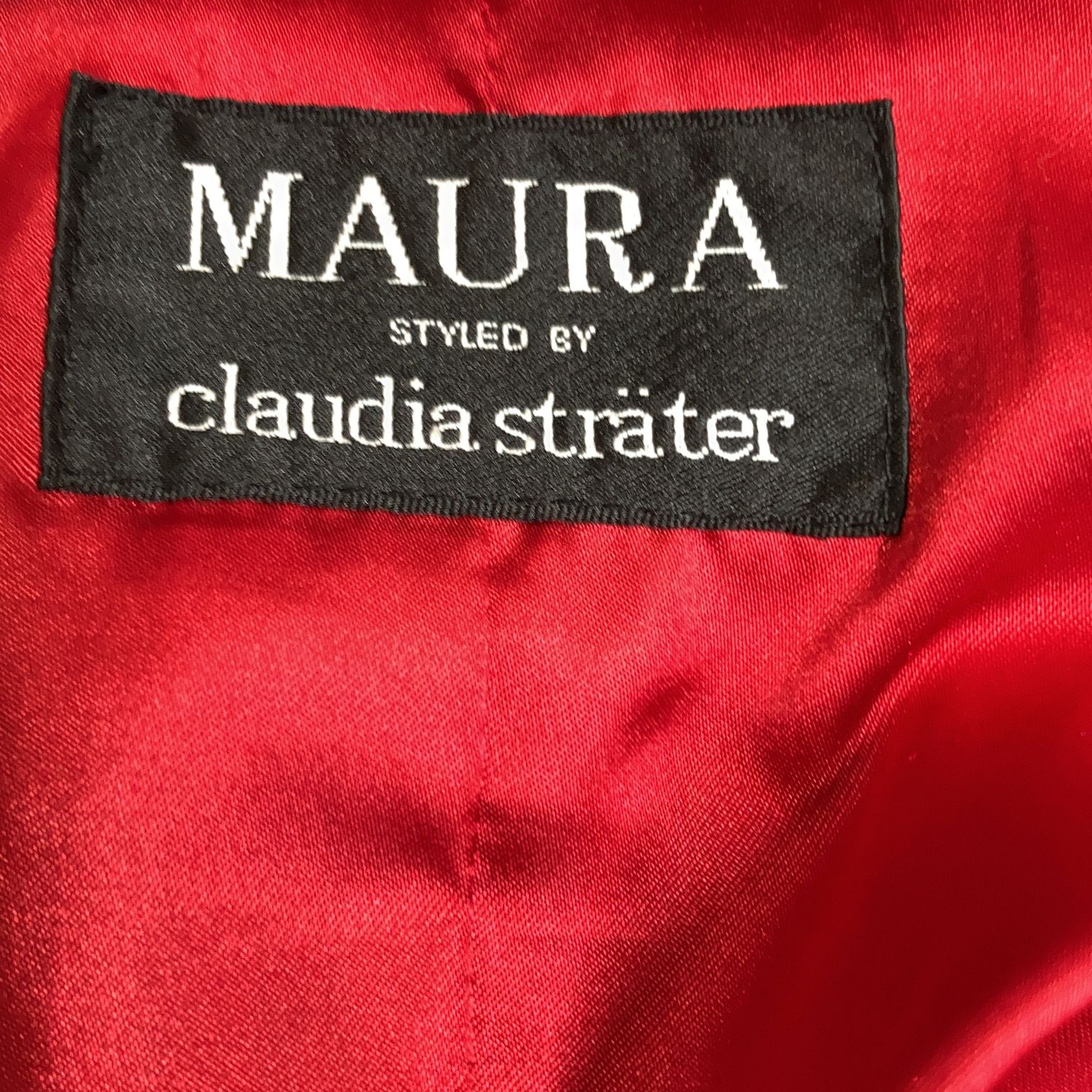 Maura by Claudia Sträter