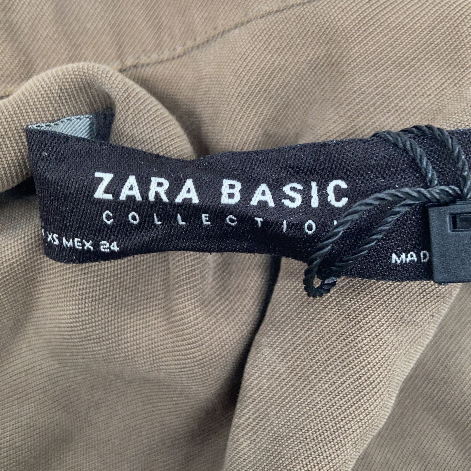 Zara Basic