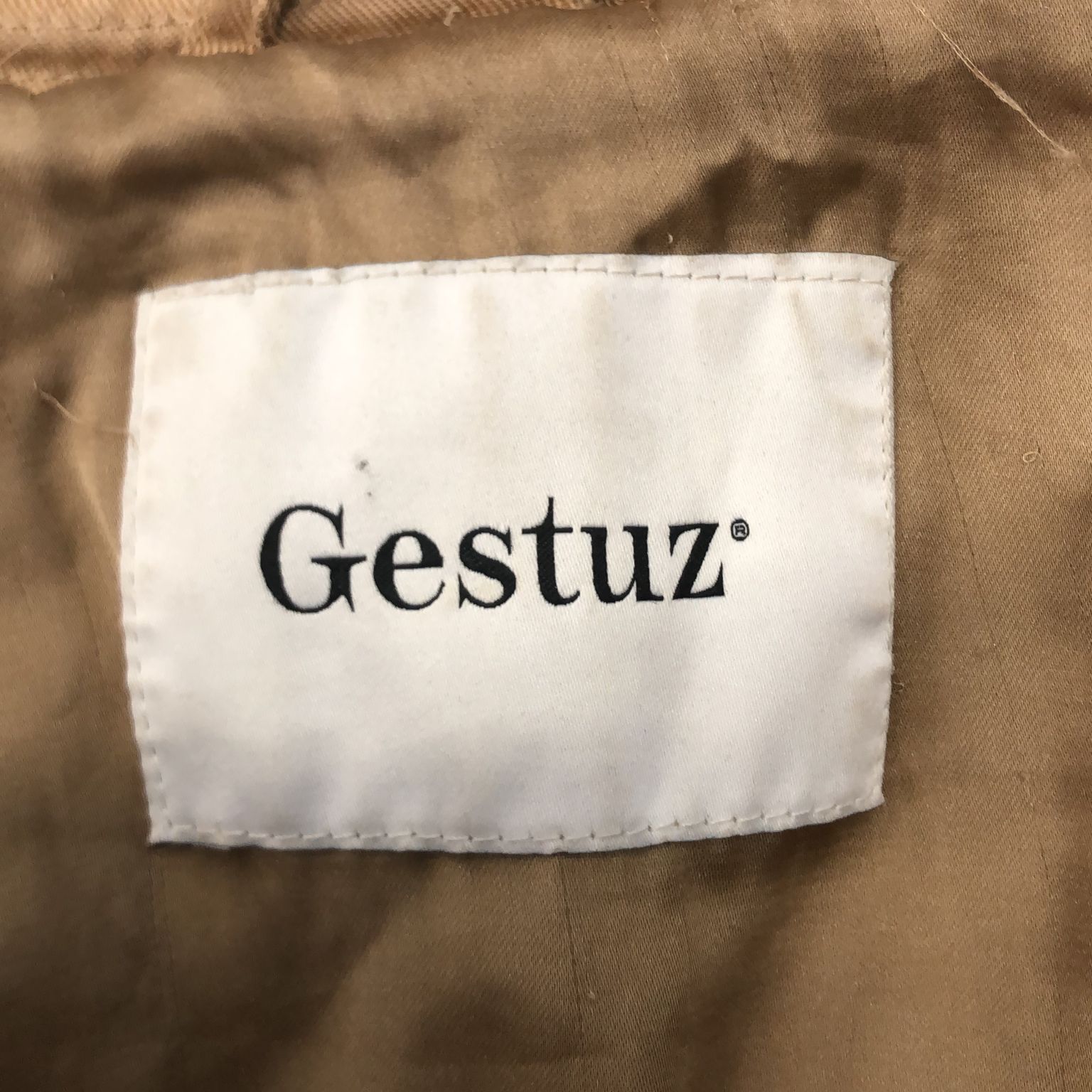 Gestuz