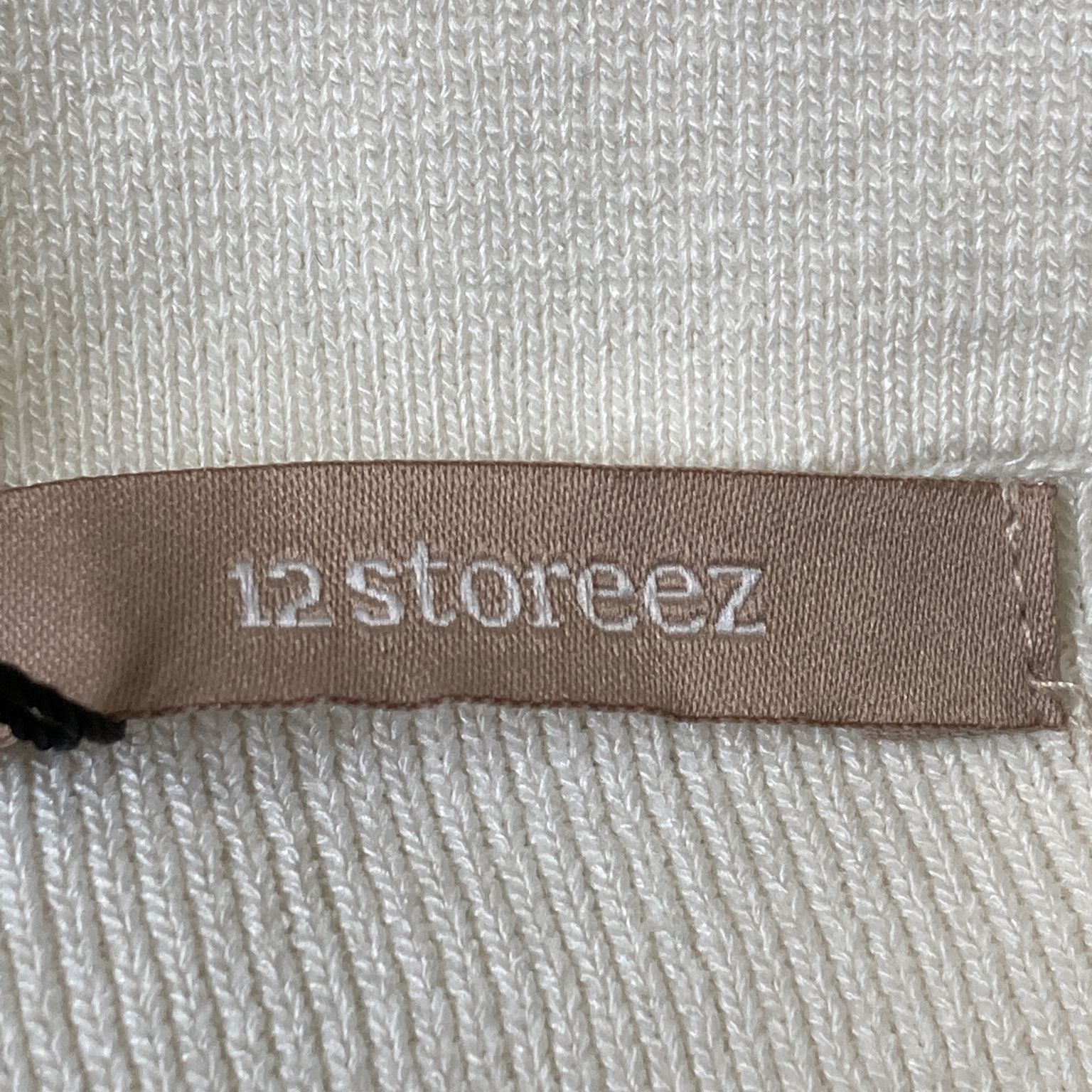 12Storeez