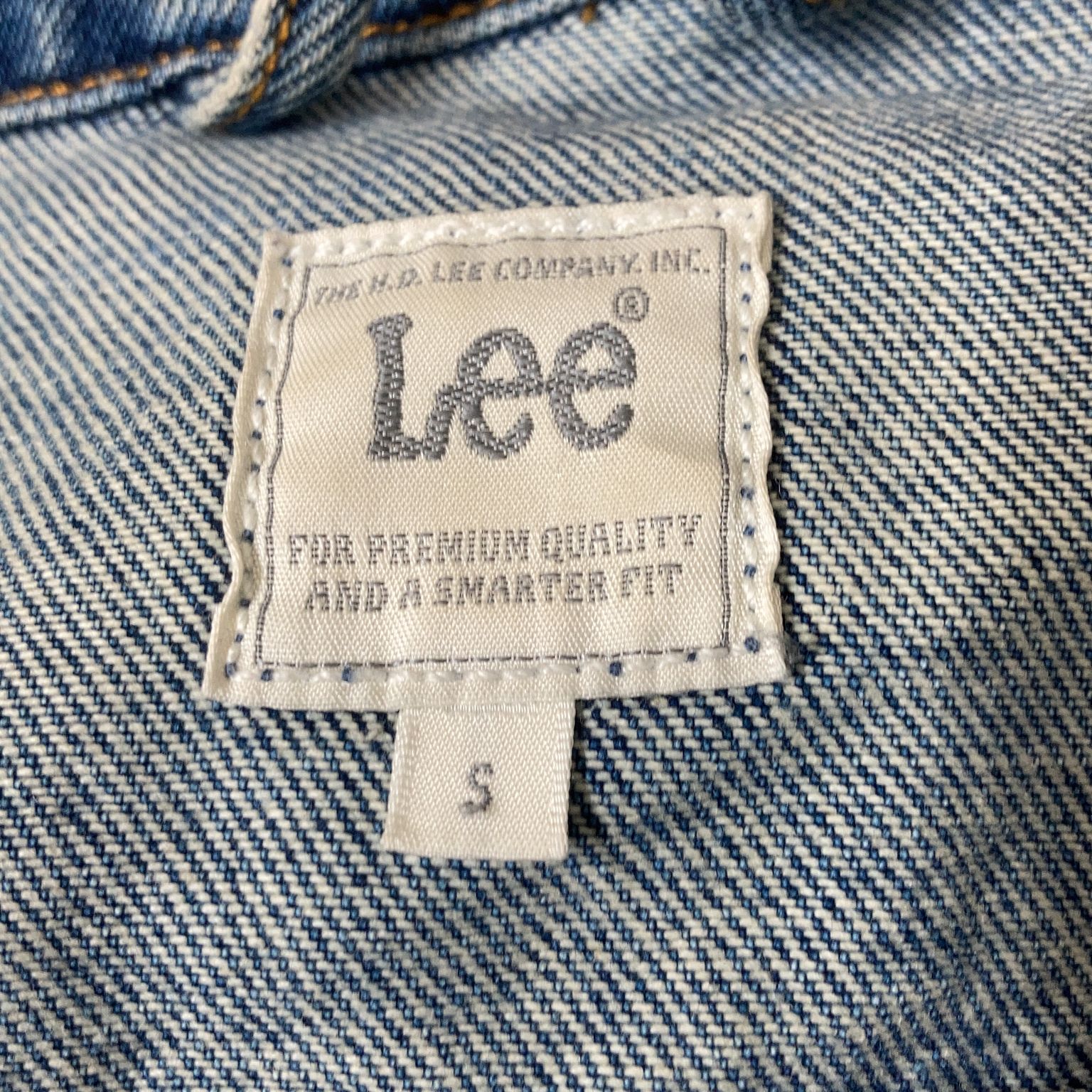 Lee