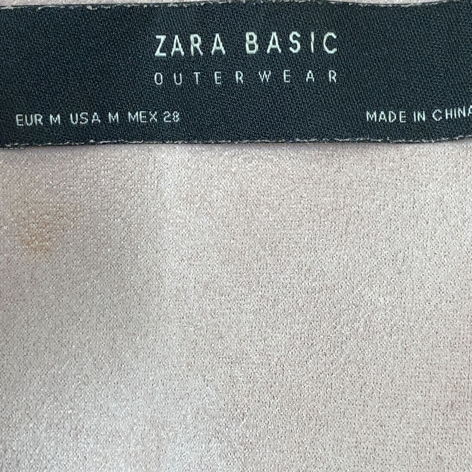 Zara Basic