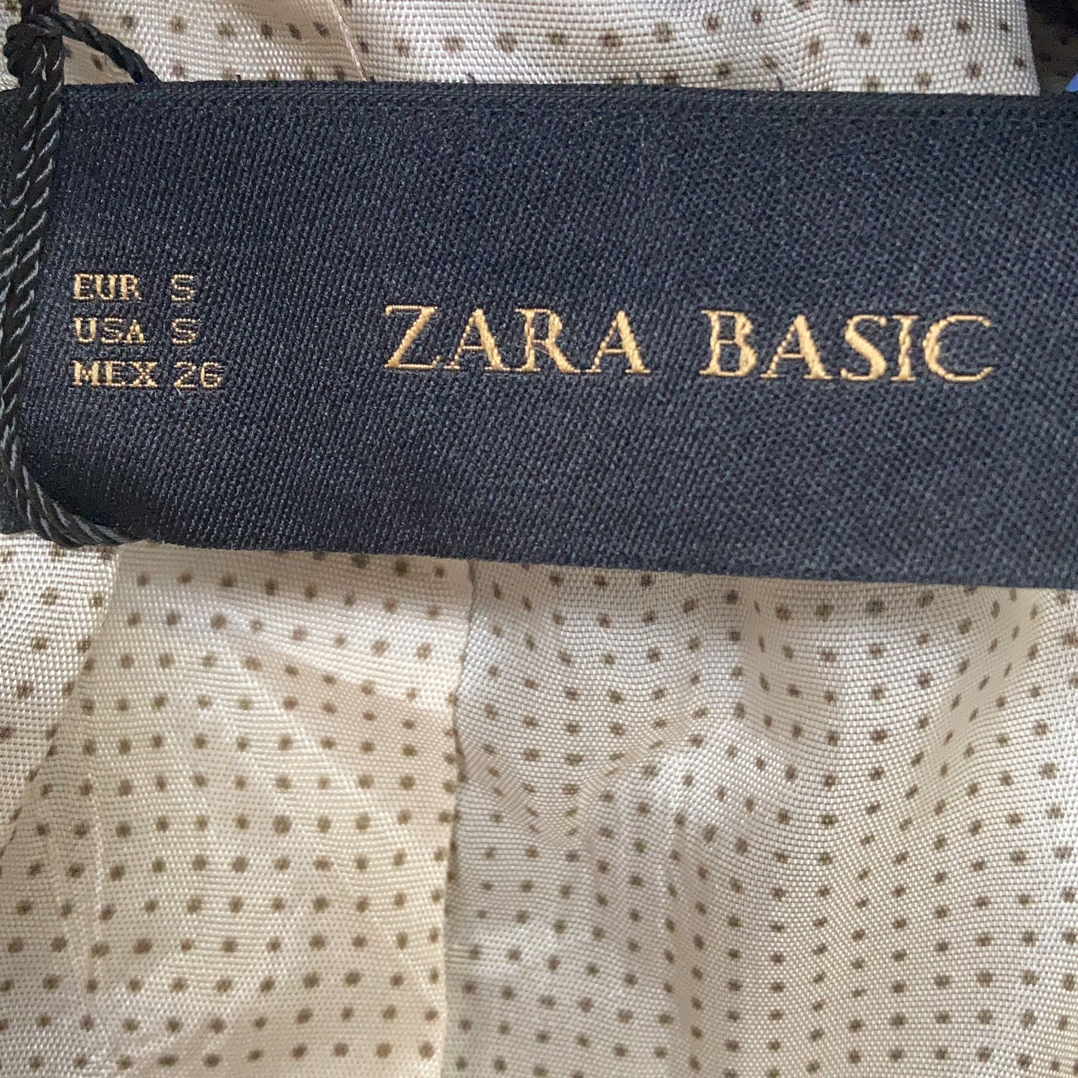 Zara Basic