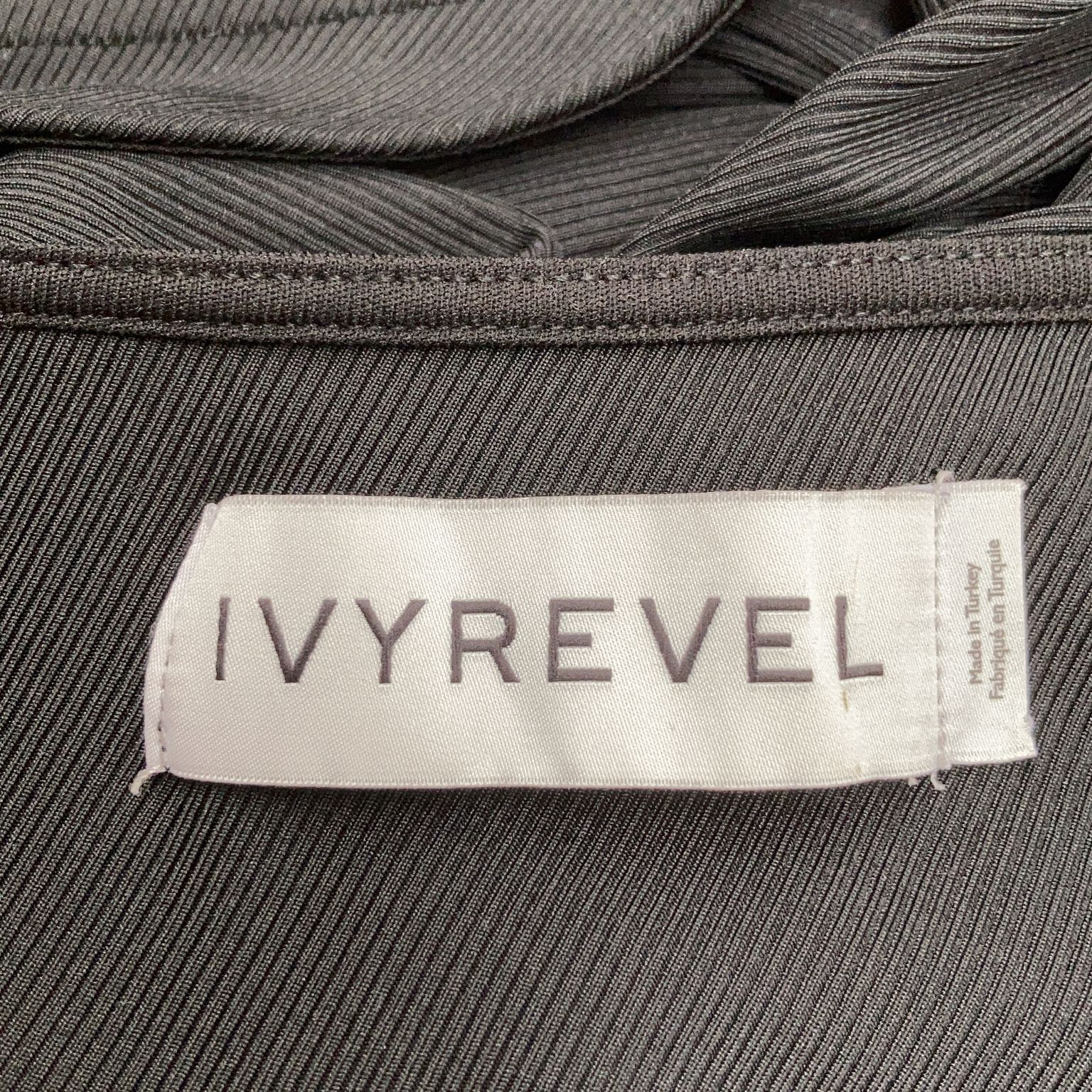 Ivyrevel