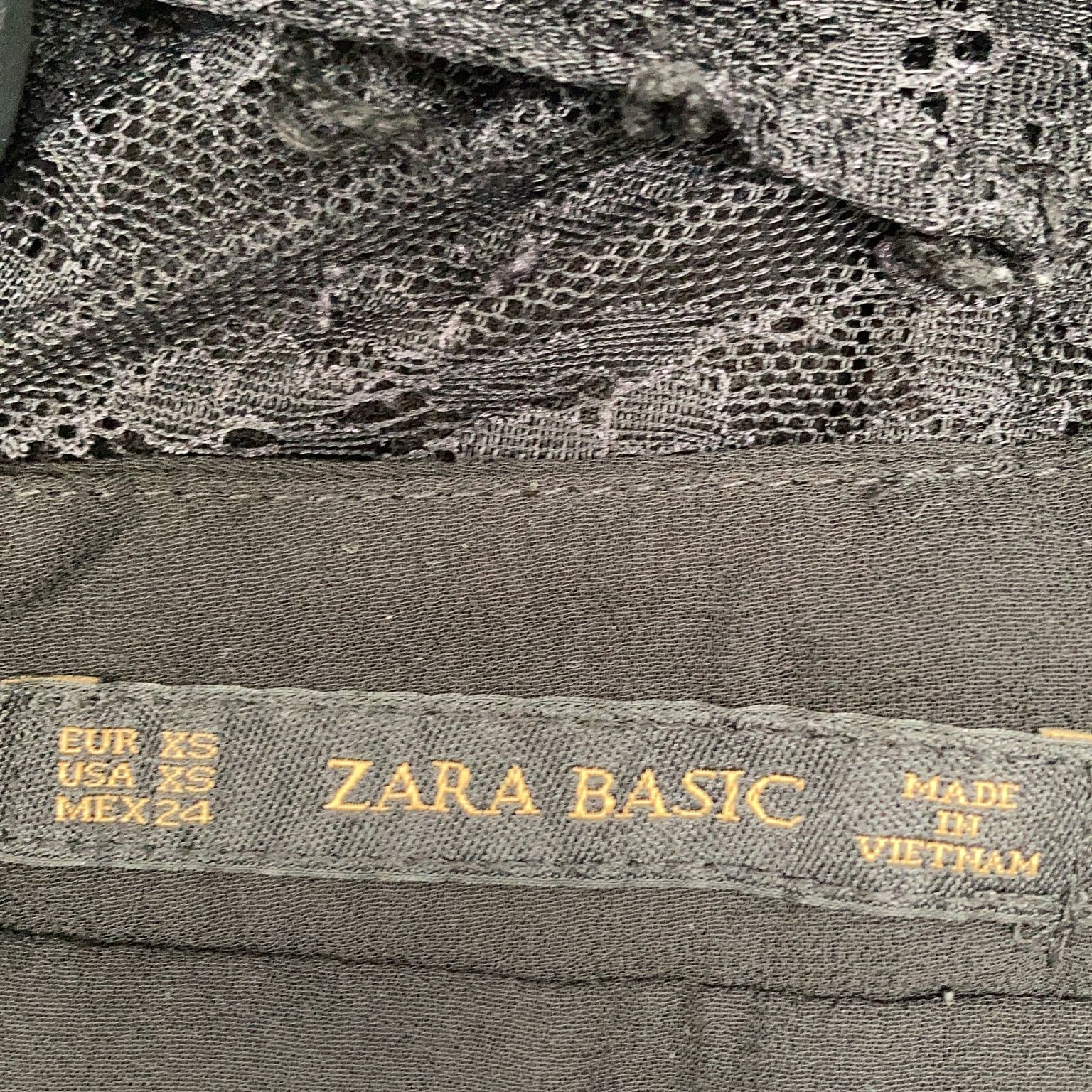 Zara Basic