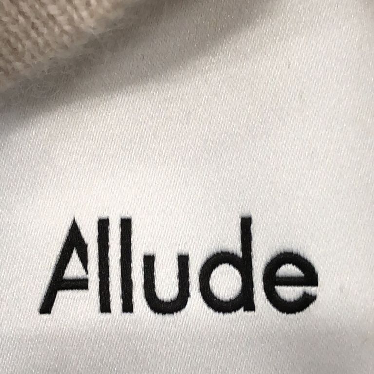 Allude