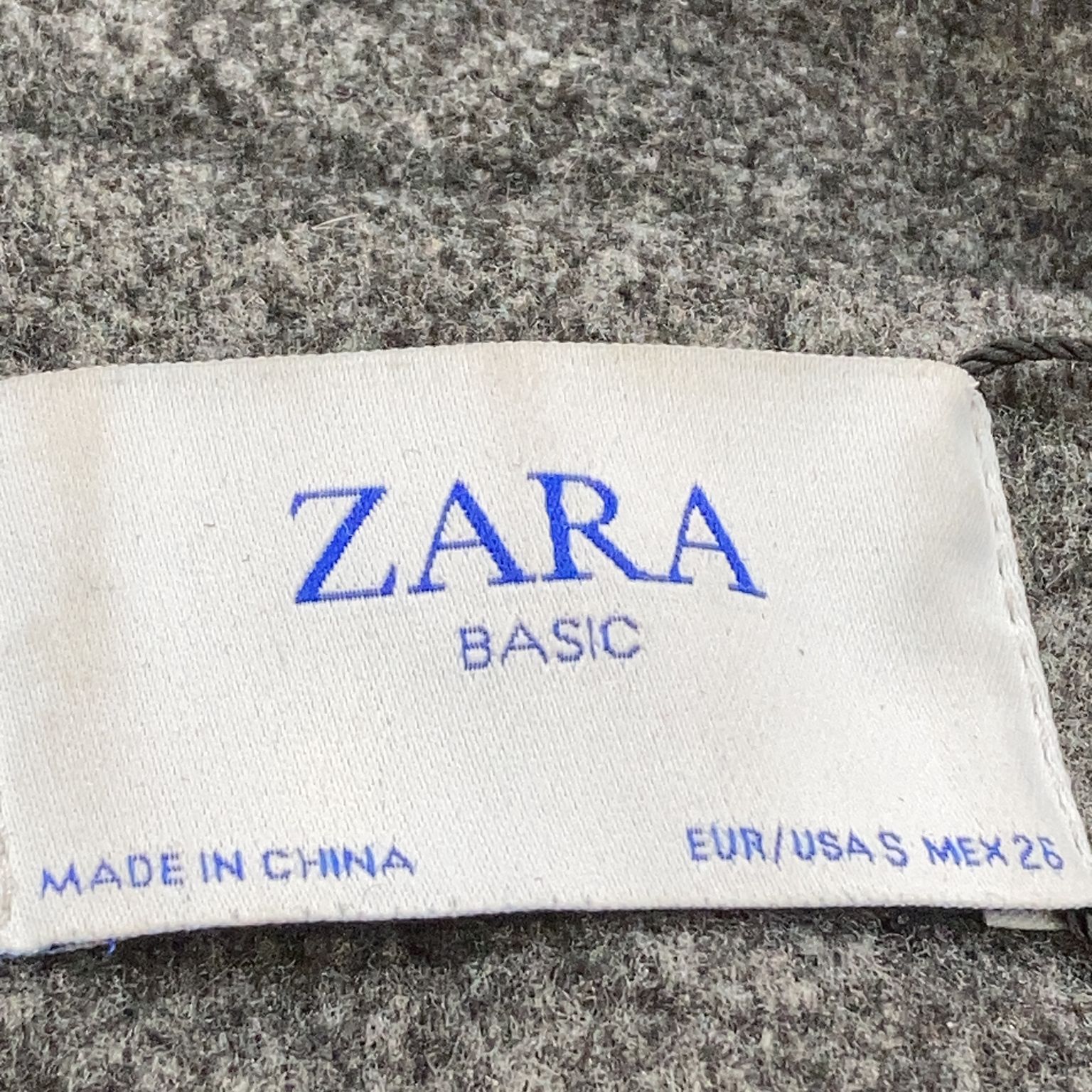 Zara Basic