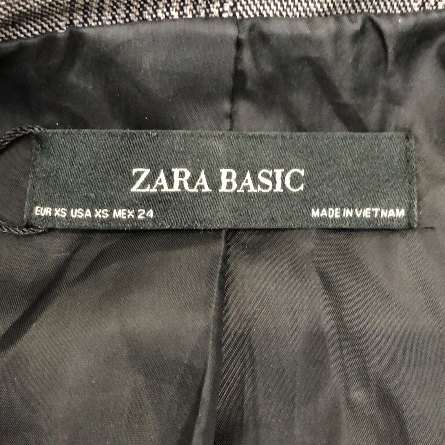 Zara Basic