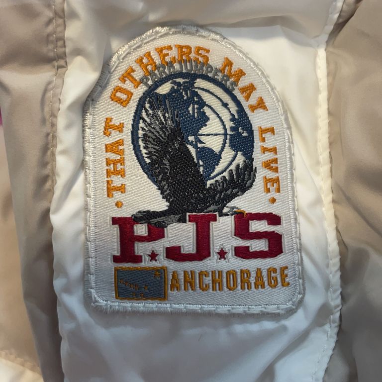 Parajumpers