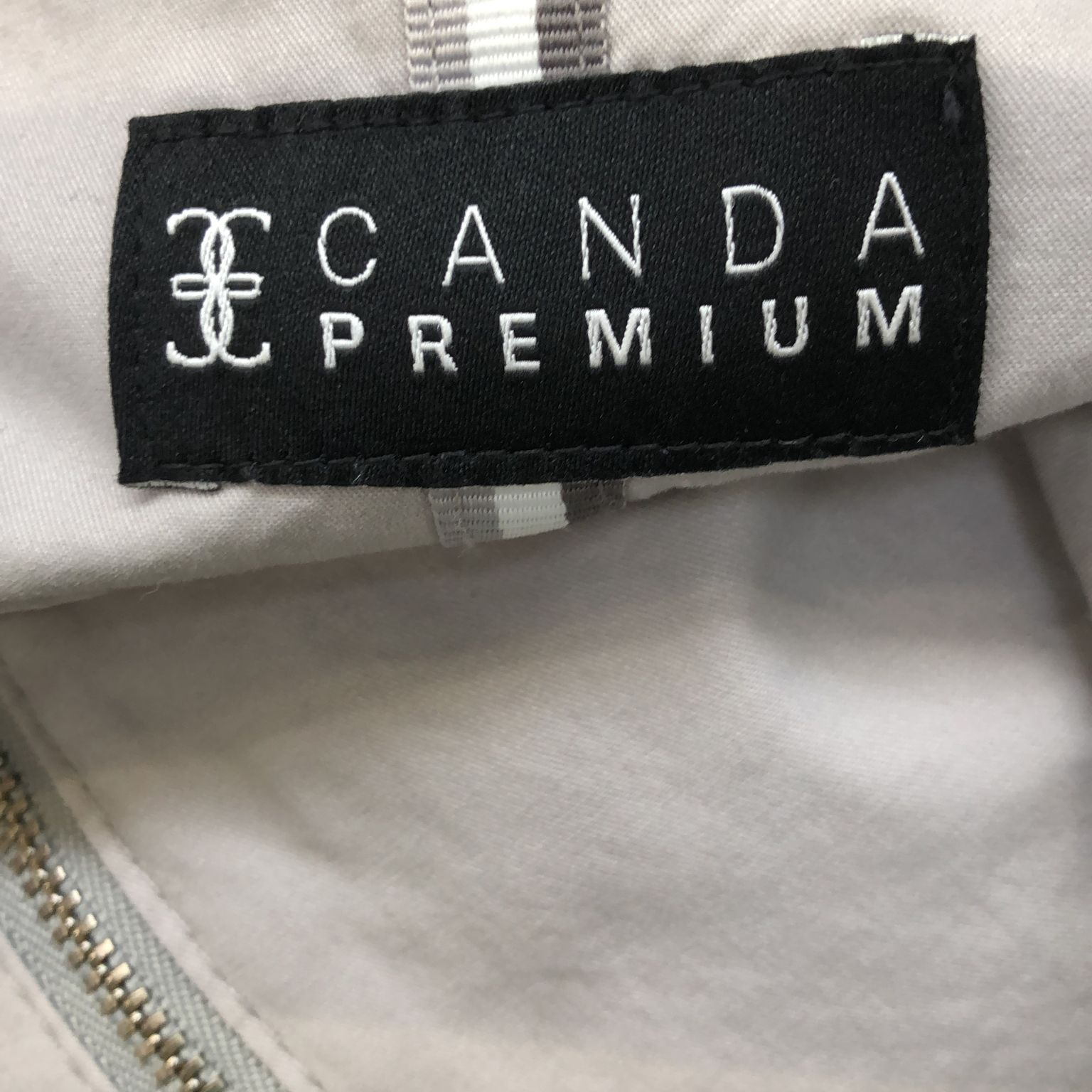 Canada Premium