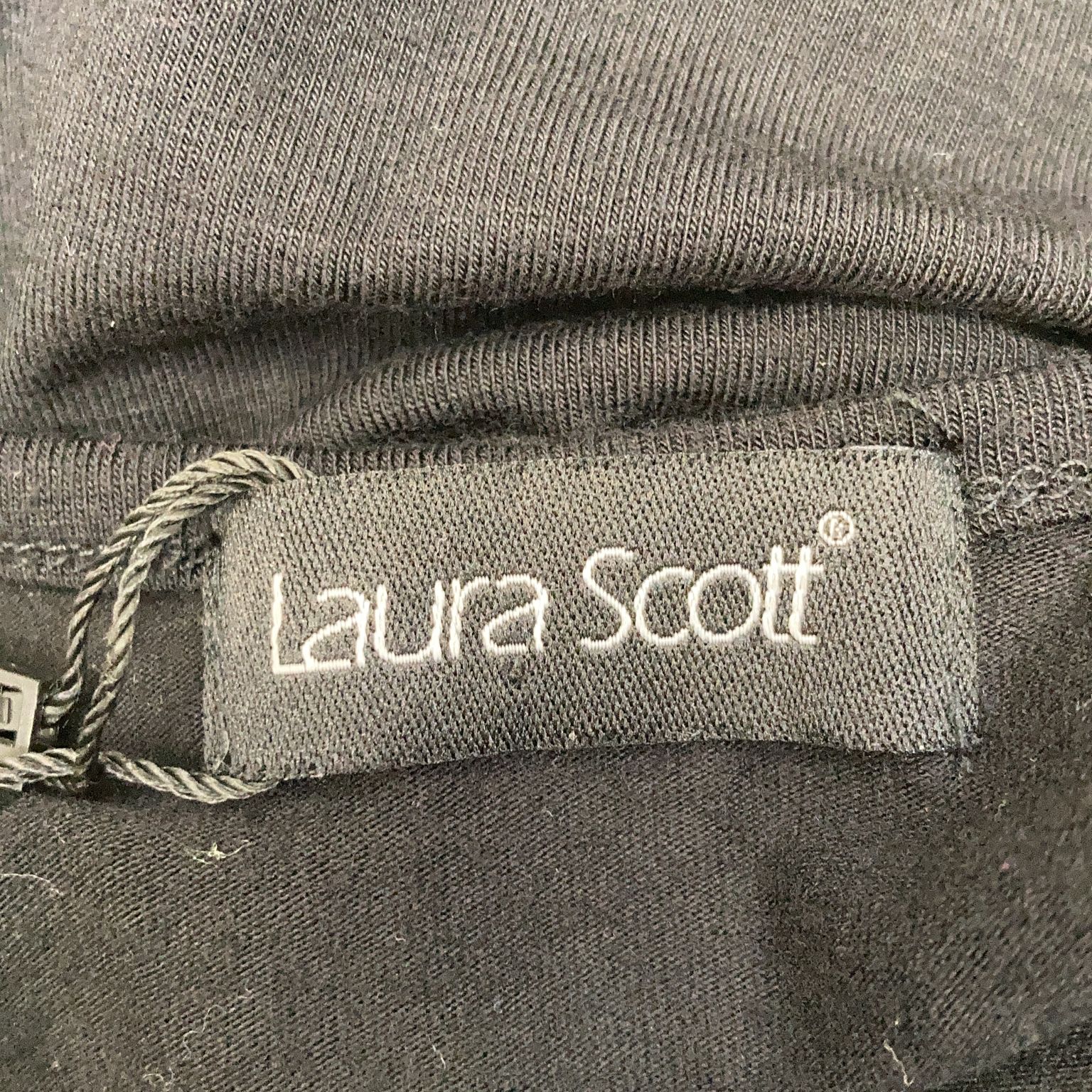 Laura Scott