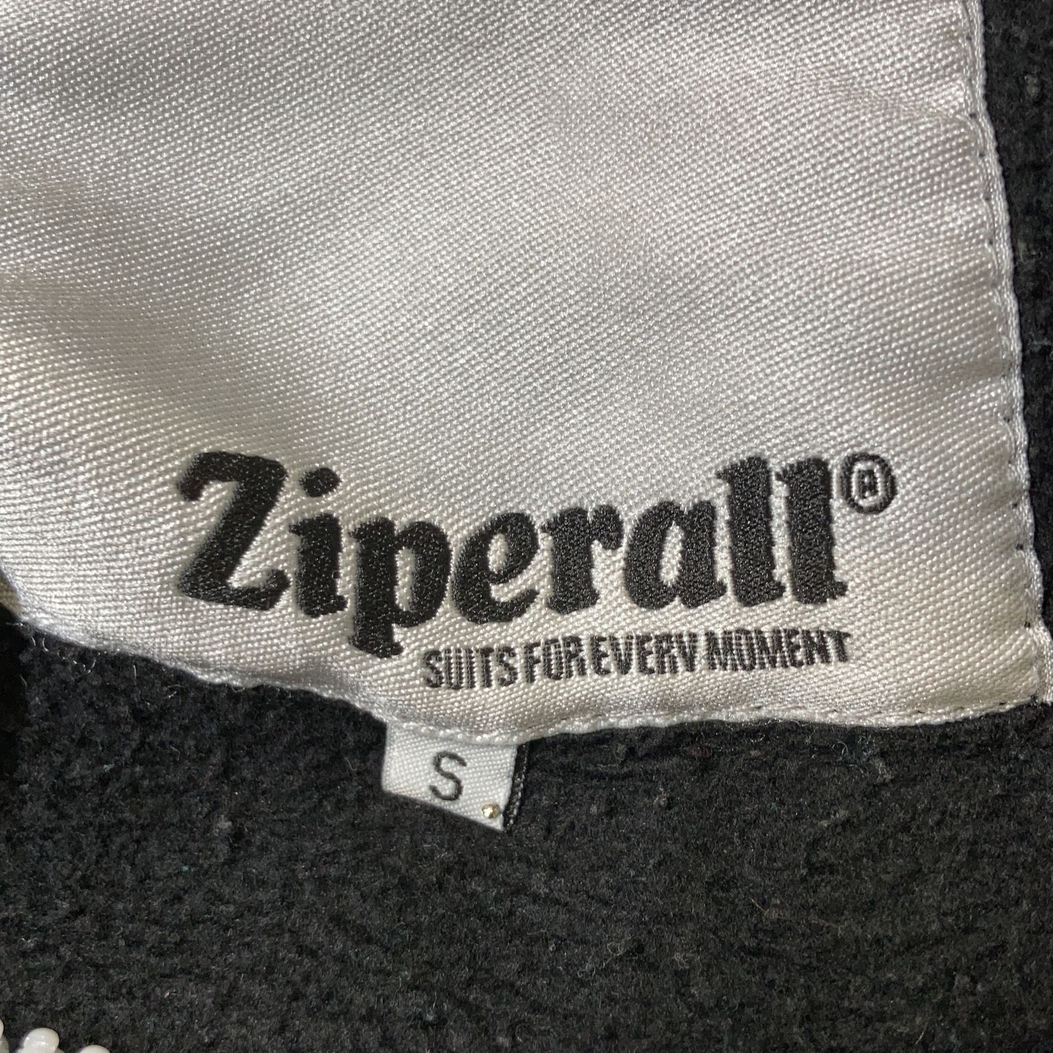 Ziperall