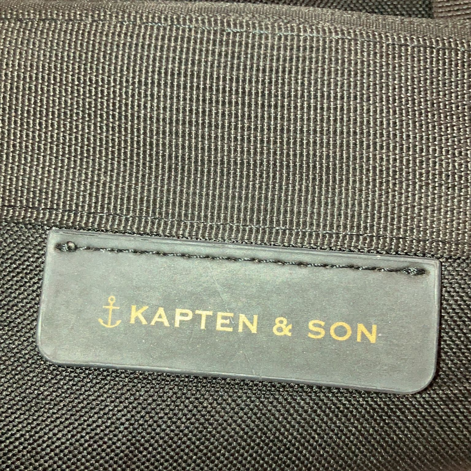 Kapten  Son