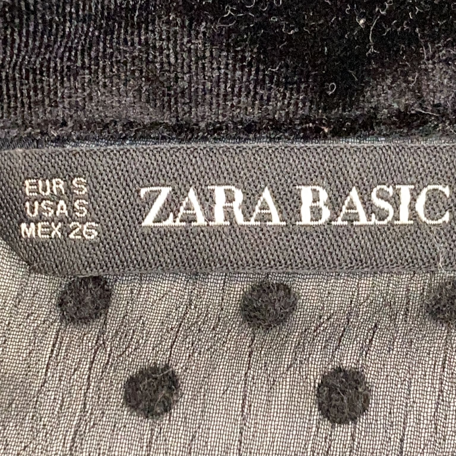 Zara Basic