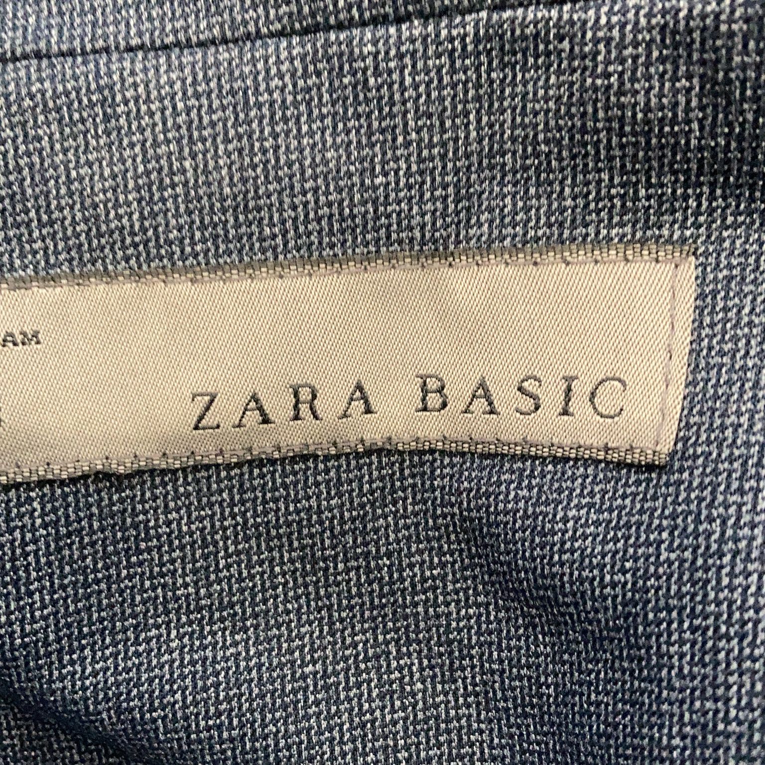 Zara Basic