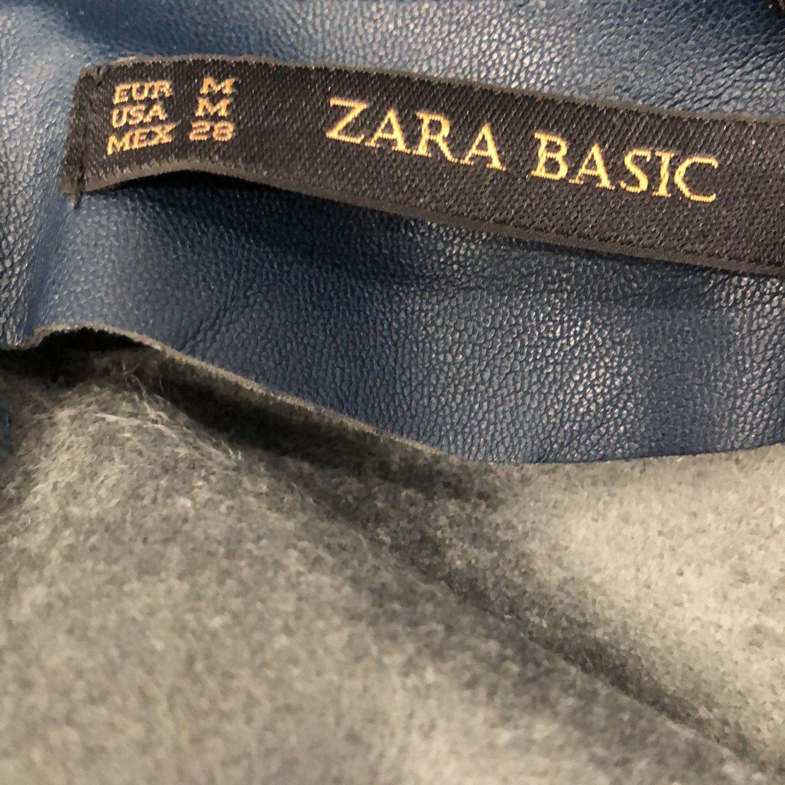 Zara Basic