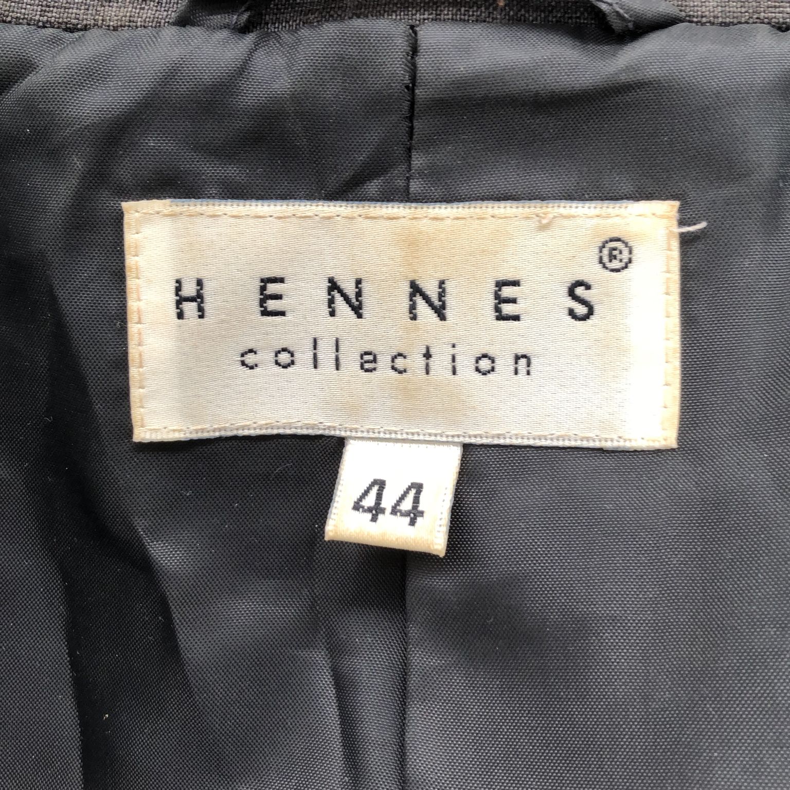 Hennes Collection