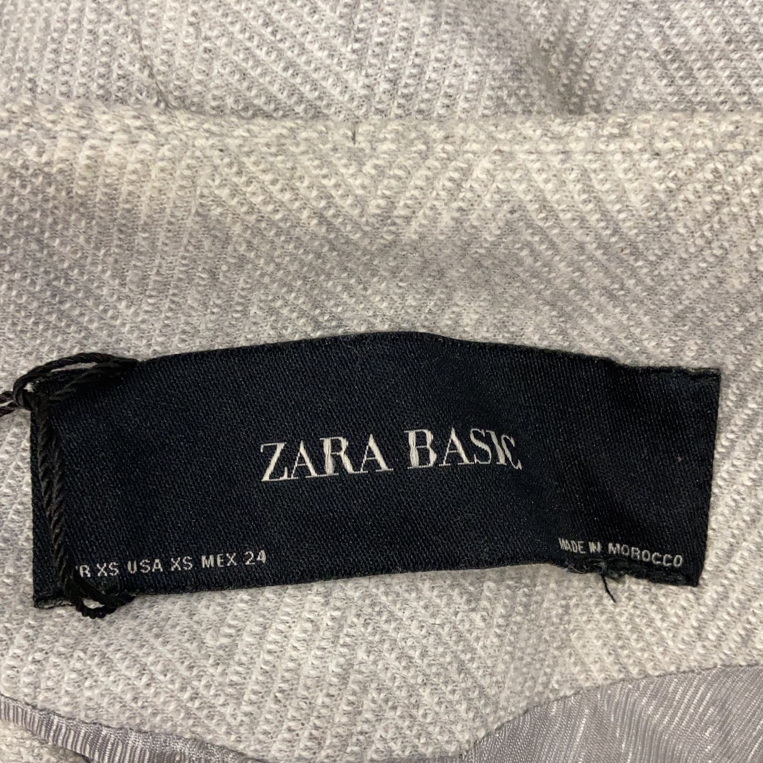 Zara Basic