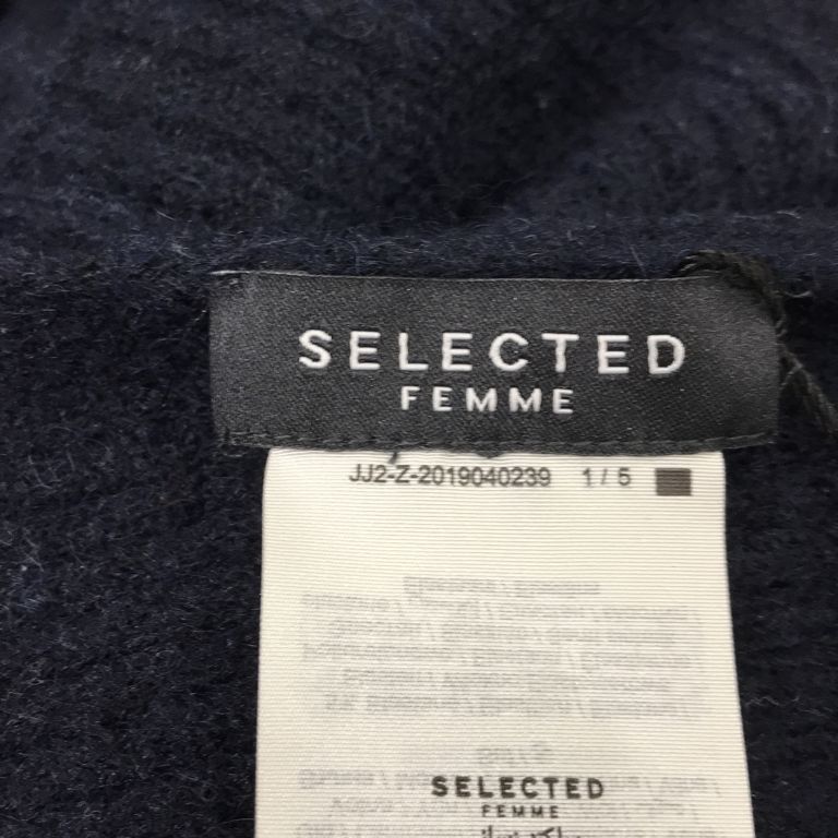 Selected Femme