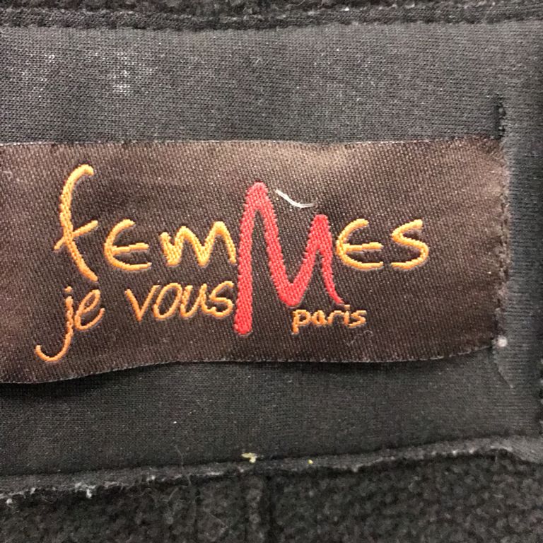 Femmes Je Vous