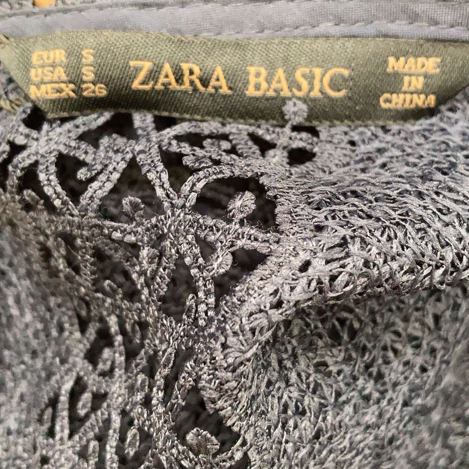 Zara Basic