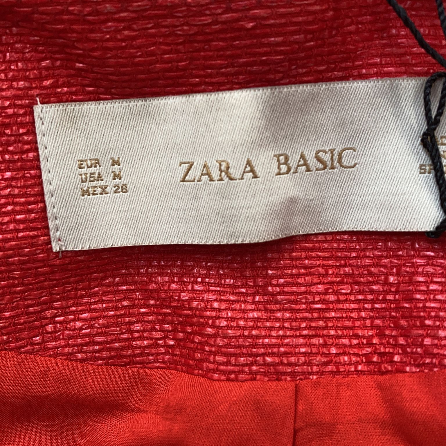 Zara Basic