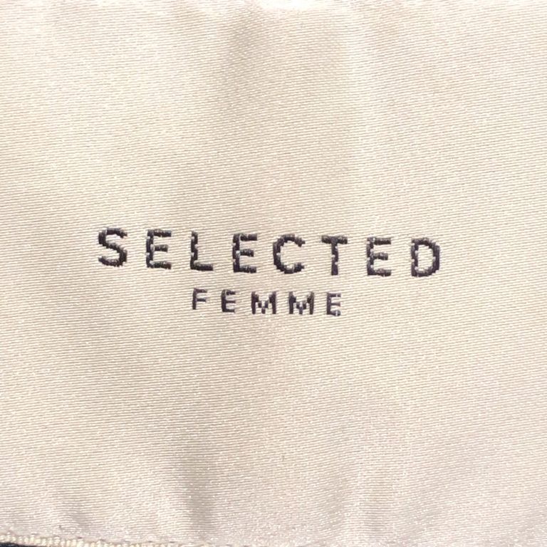 Selected Femme