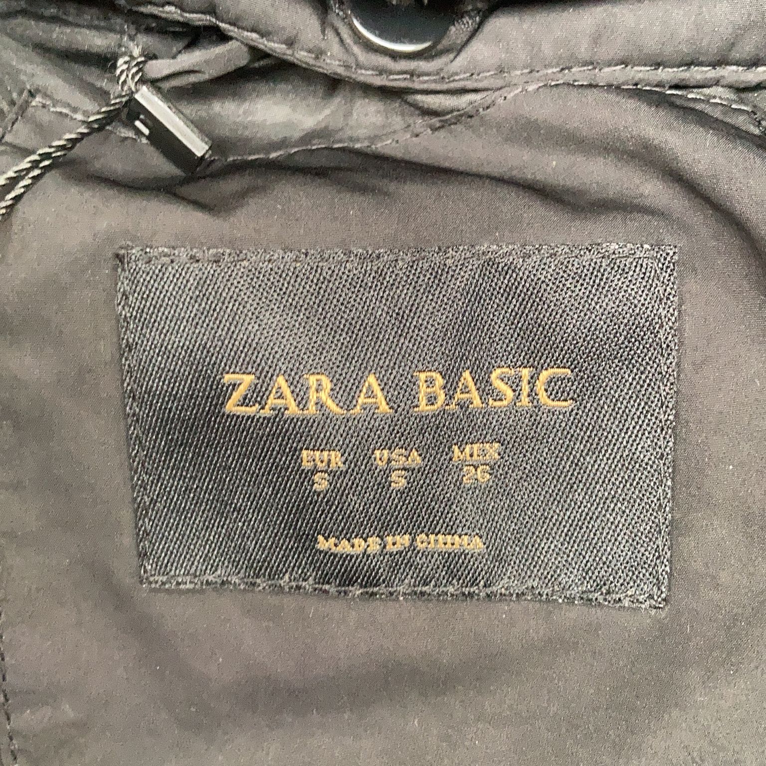 Zara Basic