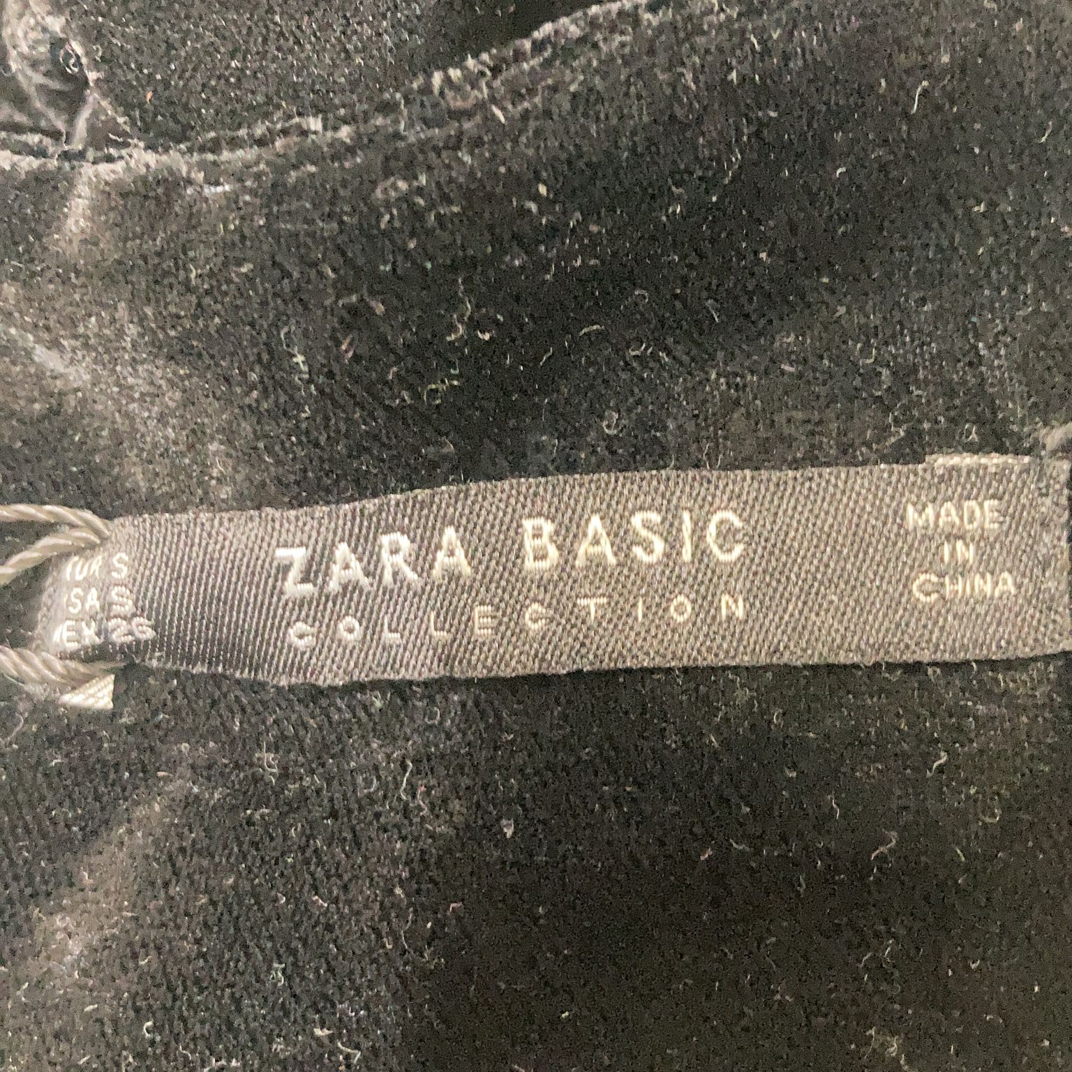 Zara Basic