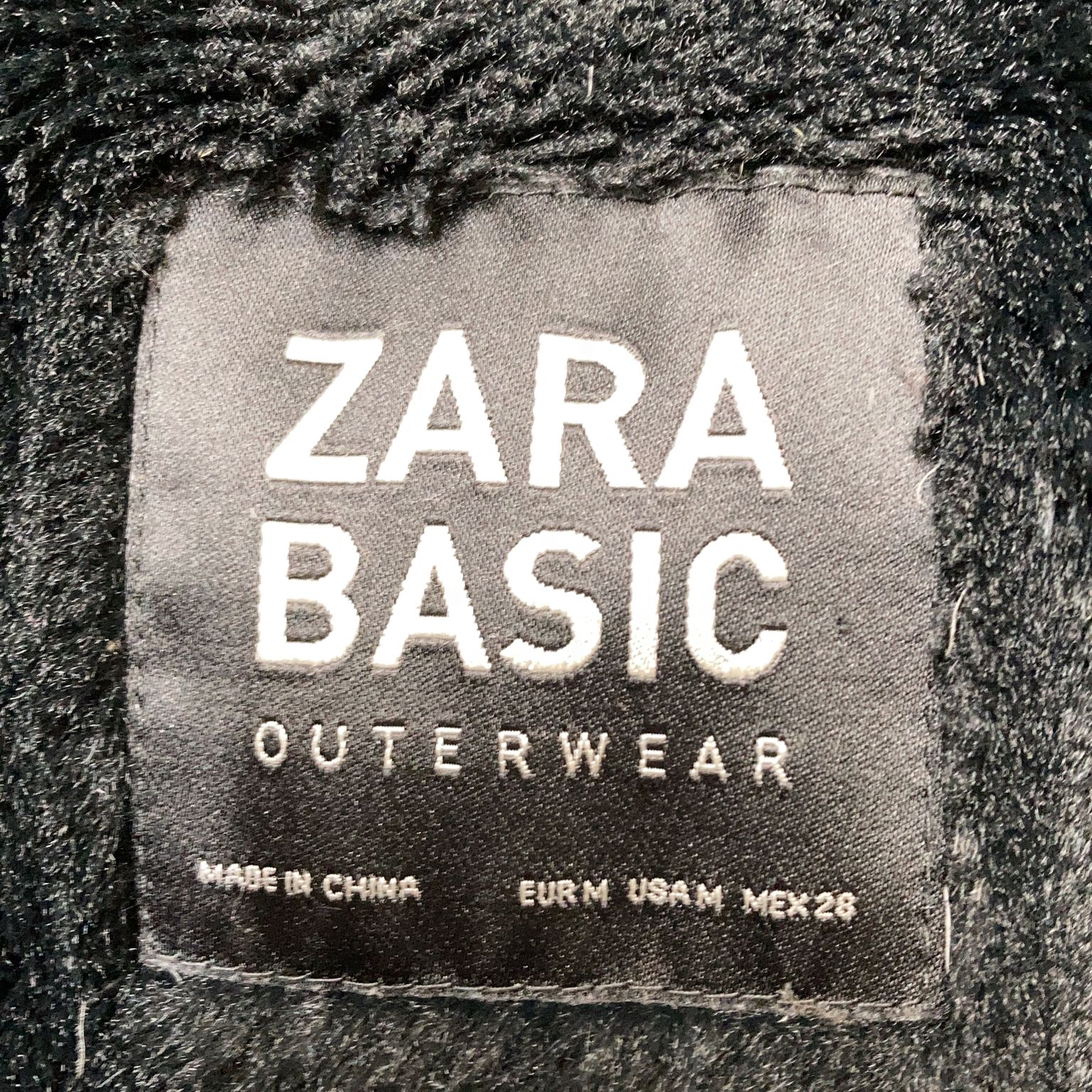 Zara Basic