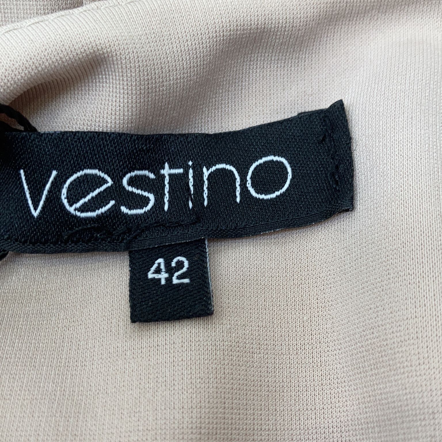 Vestino