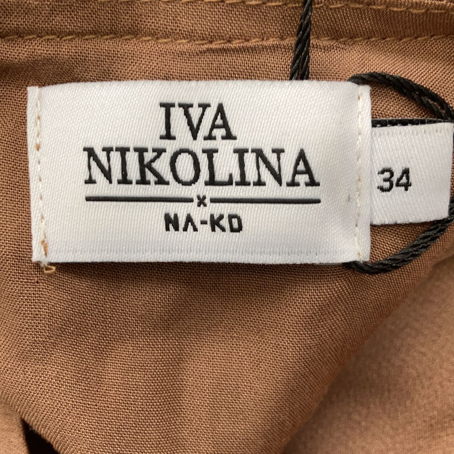 Iva Nikolina x NA-KD