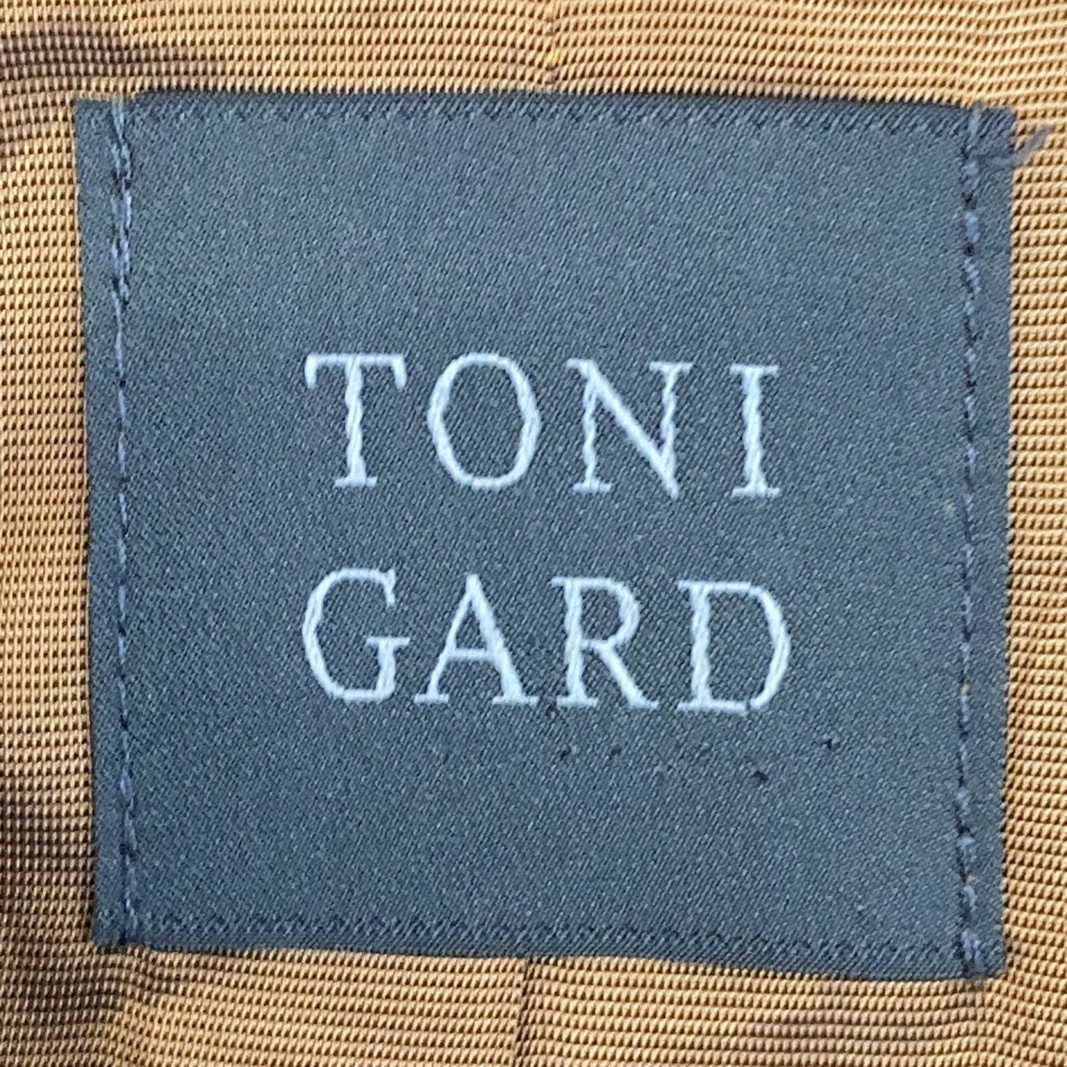 Toni Gard