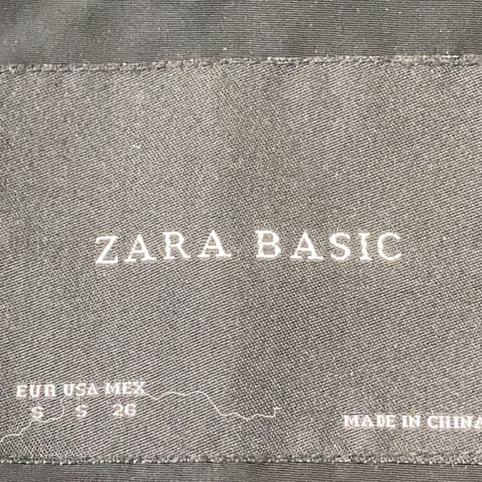 Zara Basic