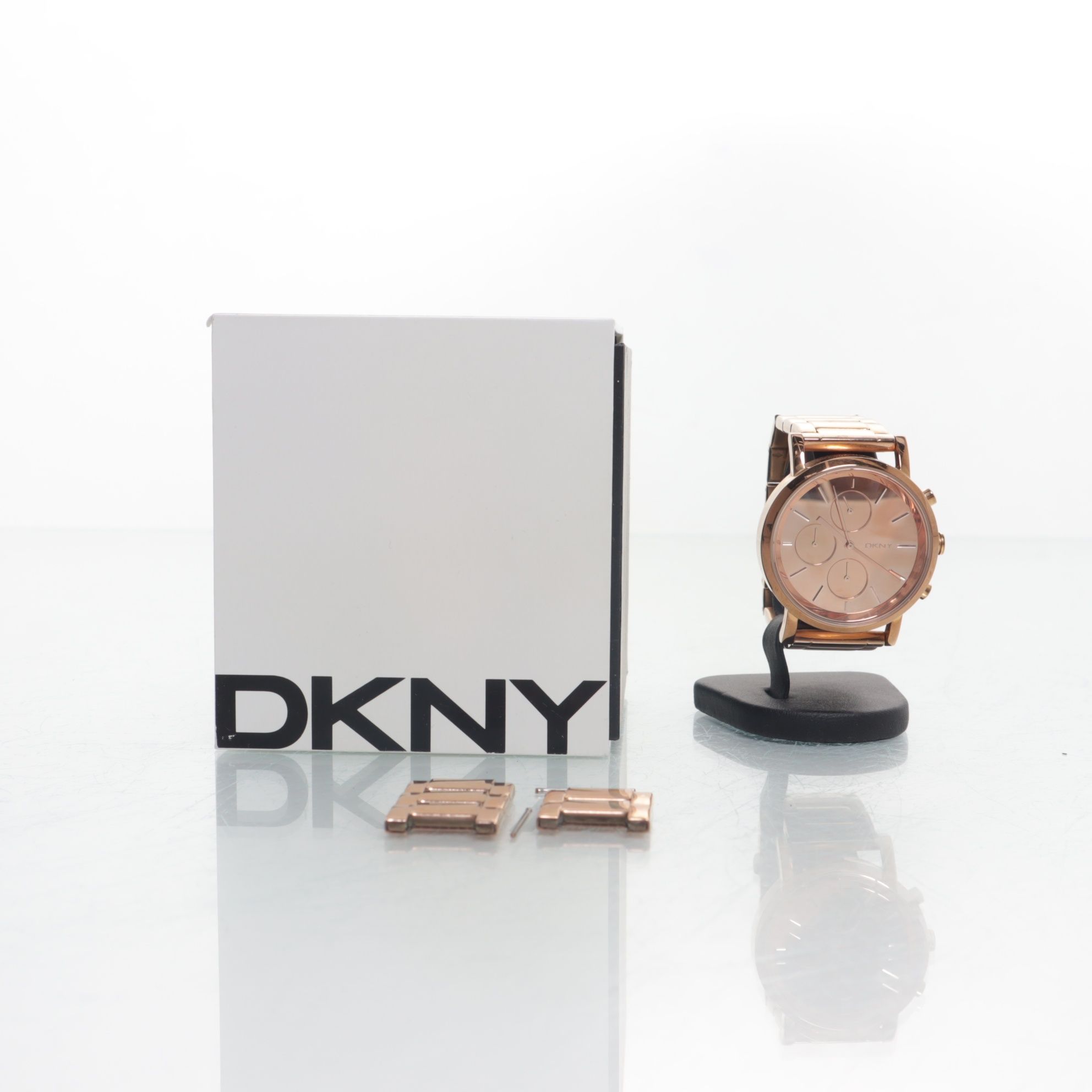 DKNY