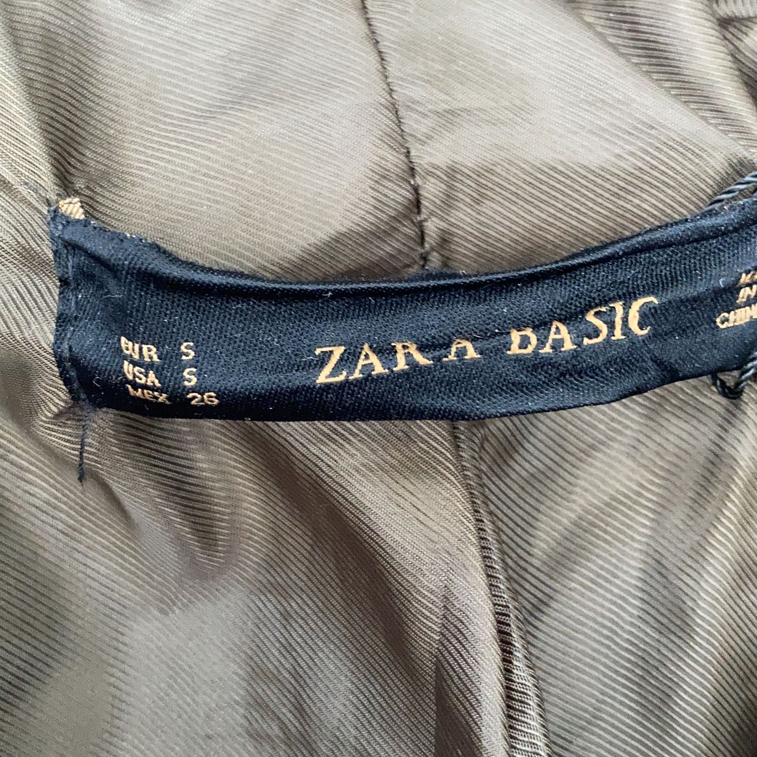 Zara Basic