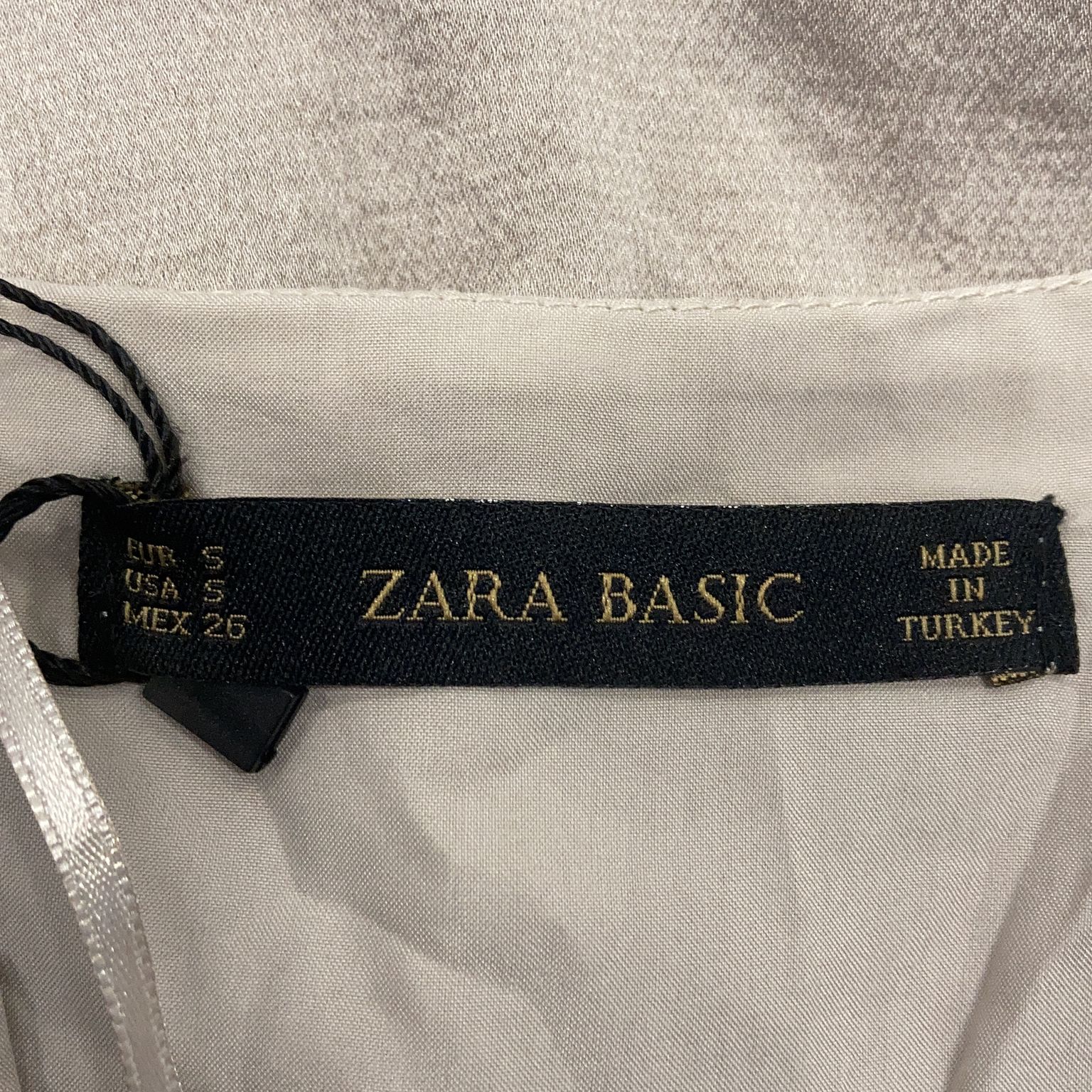 Zara Basic