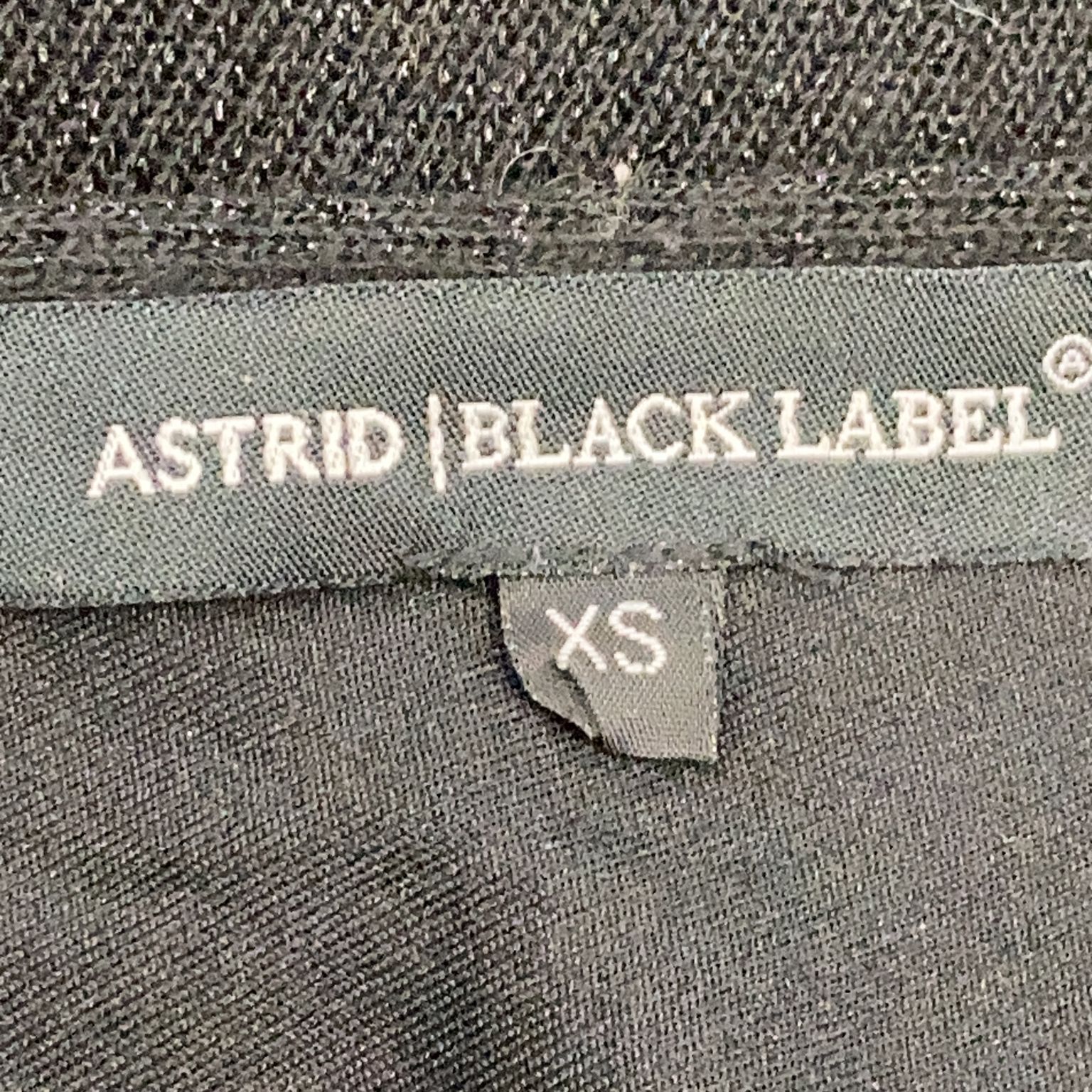 Astrid Black Label