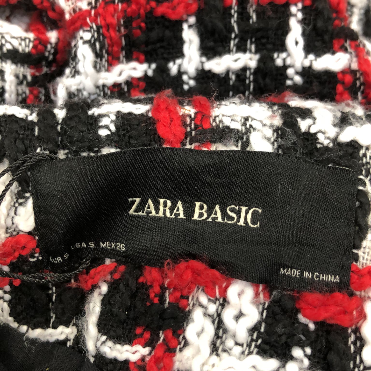 Zara Basic