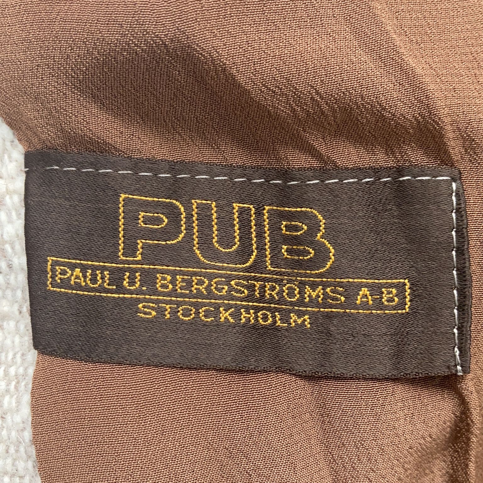 PUB