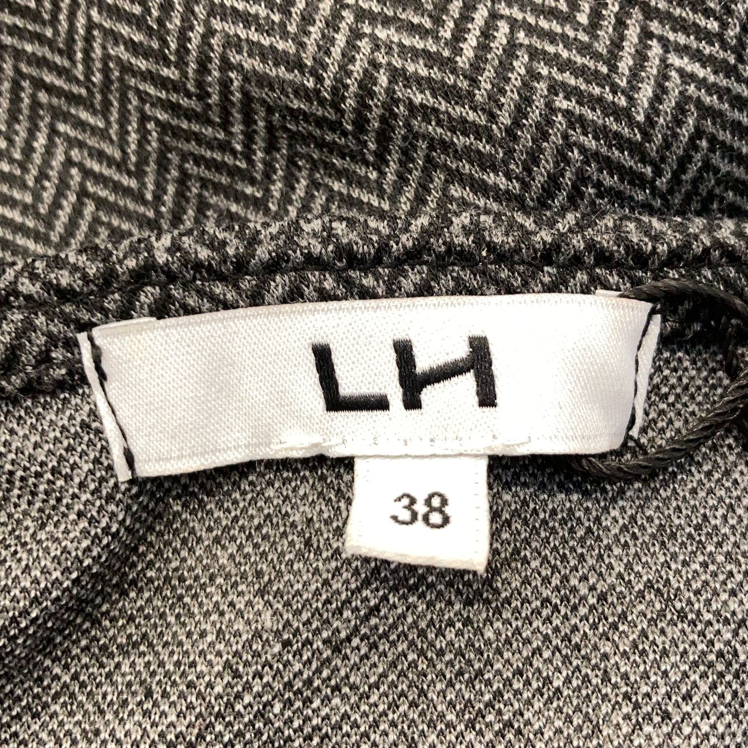 LH