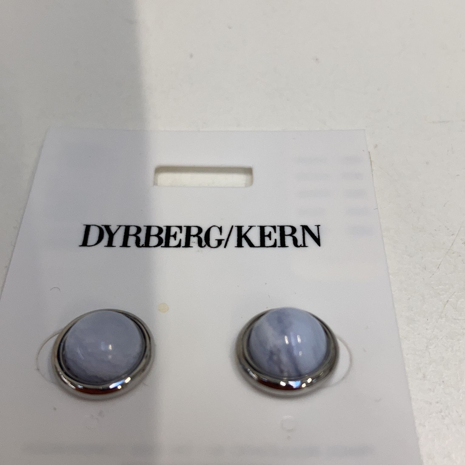 Dyrberg/Kern