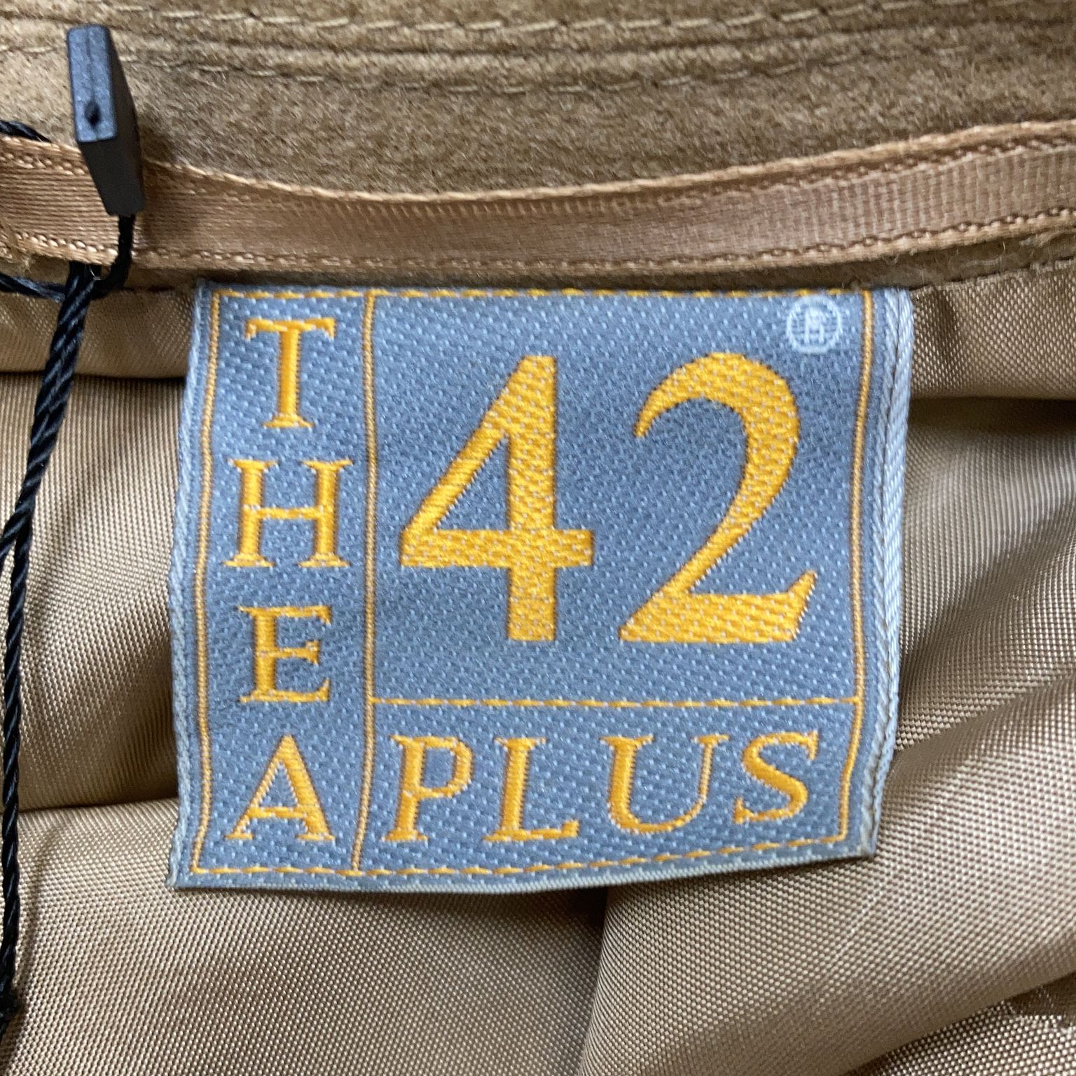 THEA 42 plus