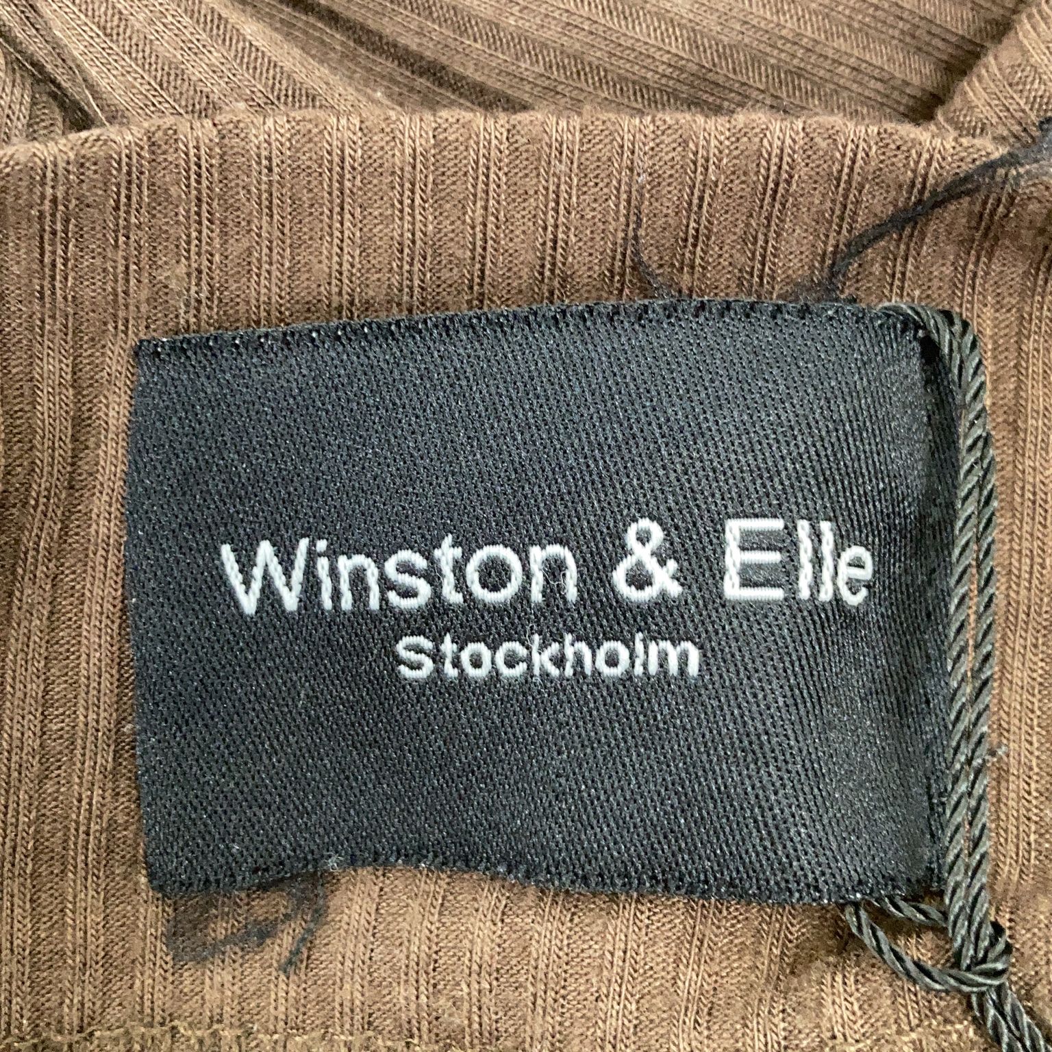 Winston  Elle