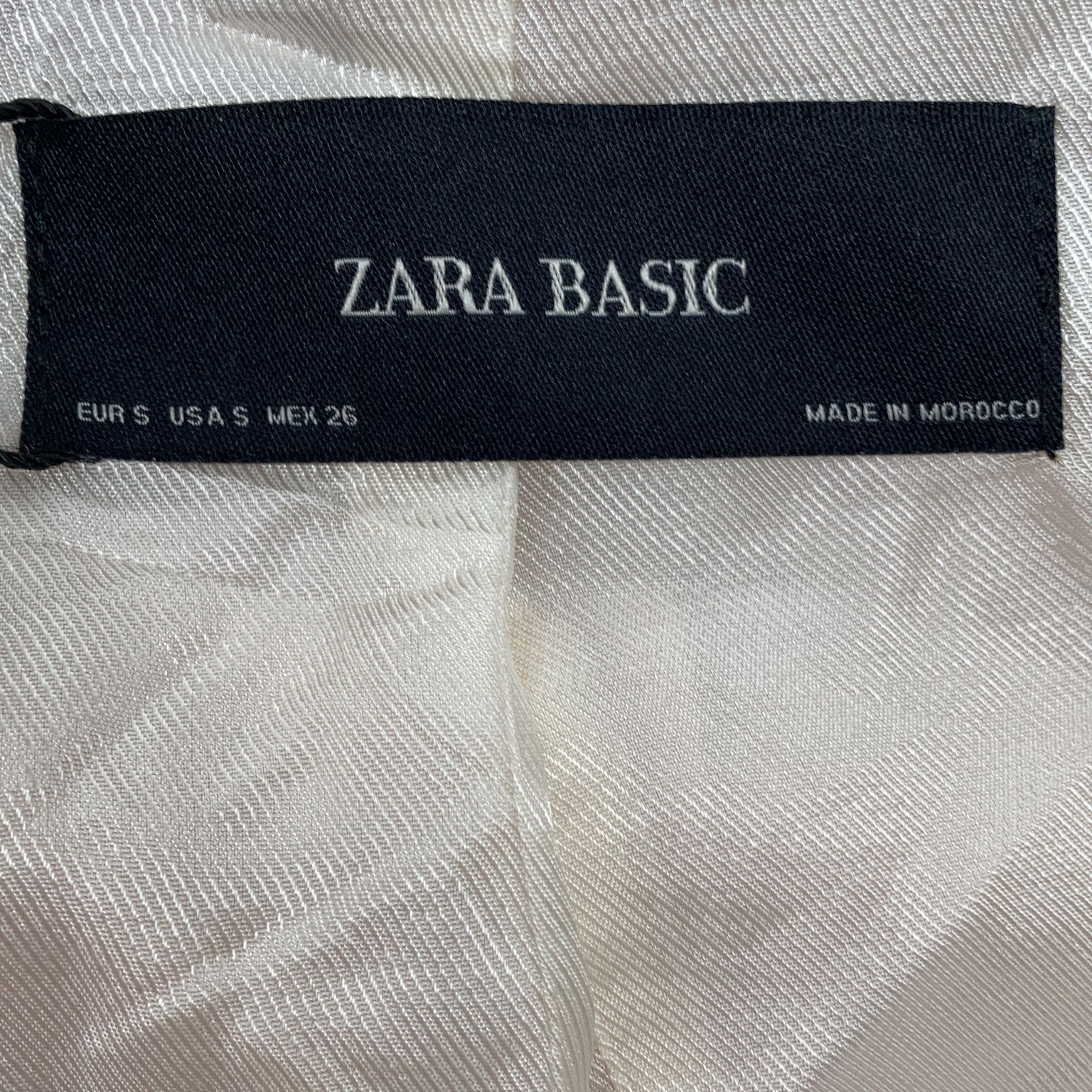 Zara Basic