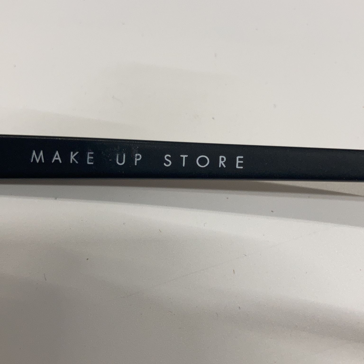 Make Up Store