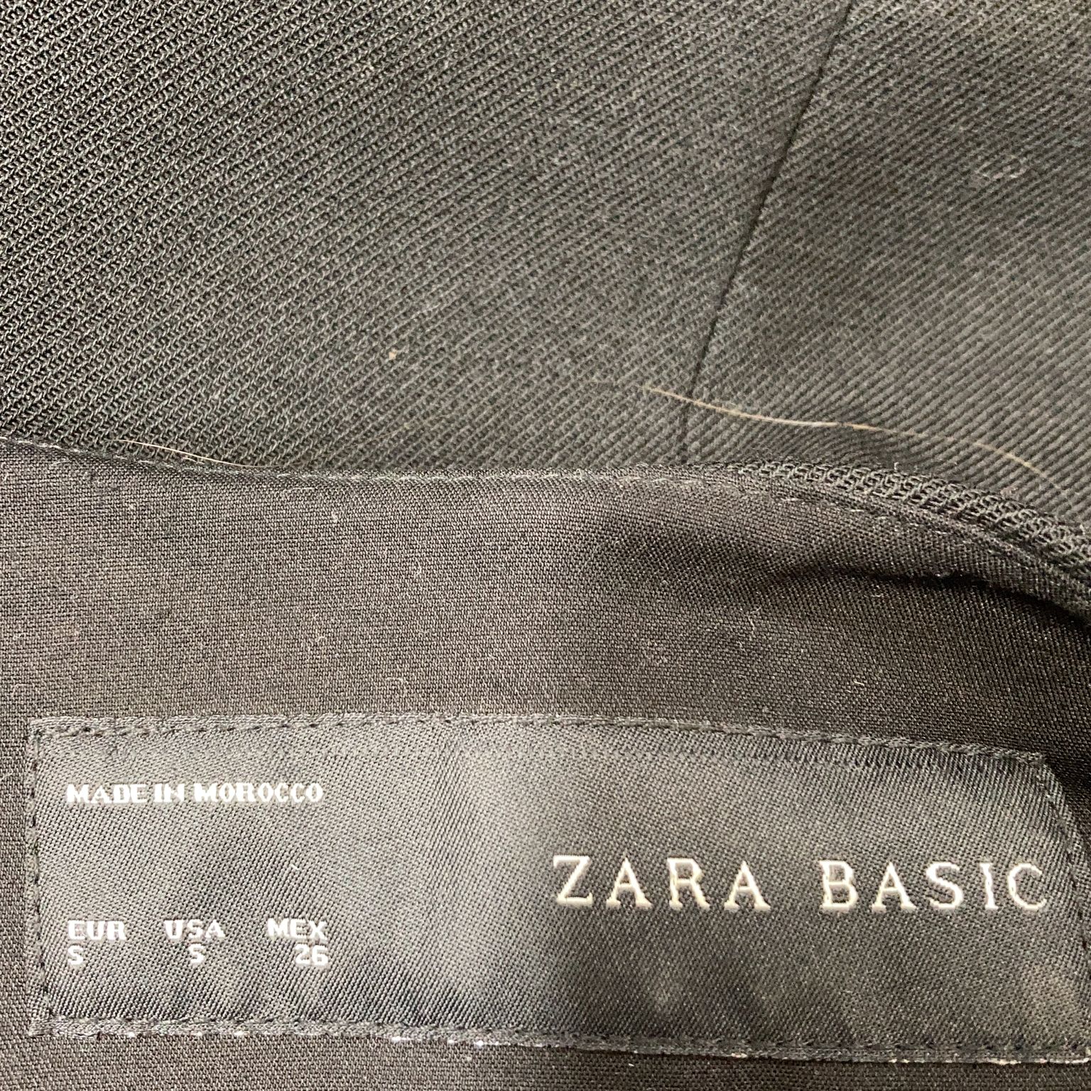 Zara Basic