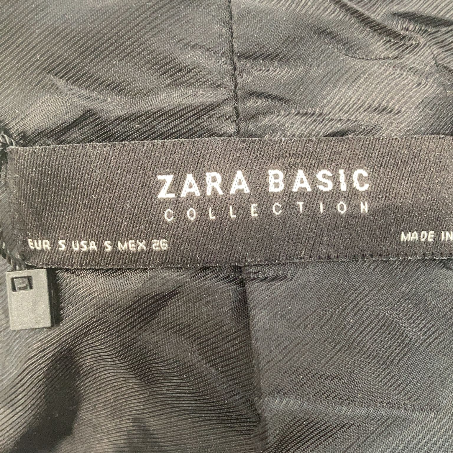 Zara Basic