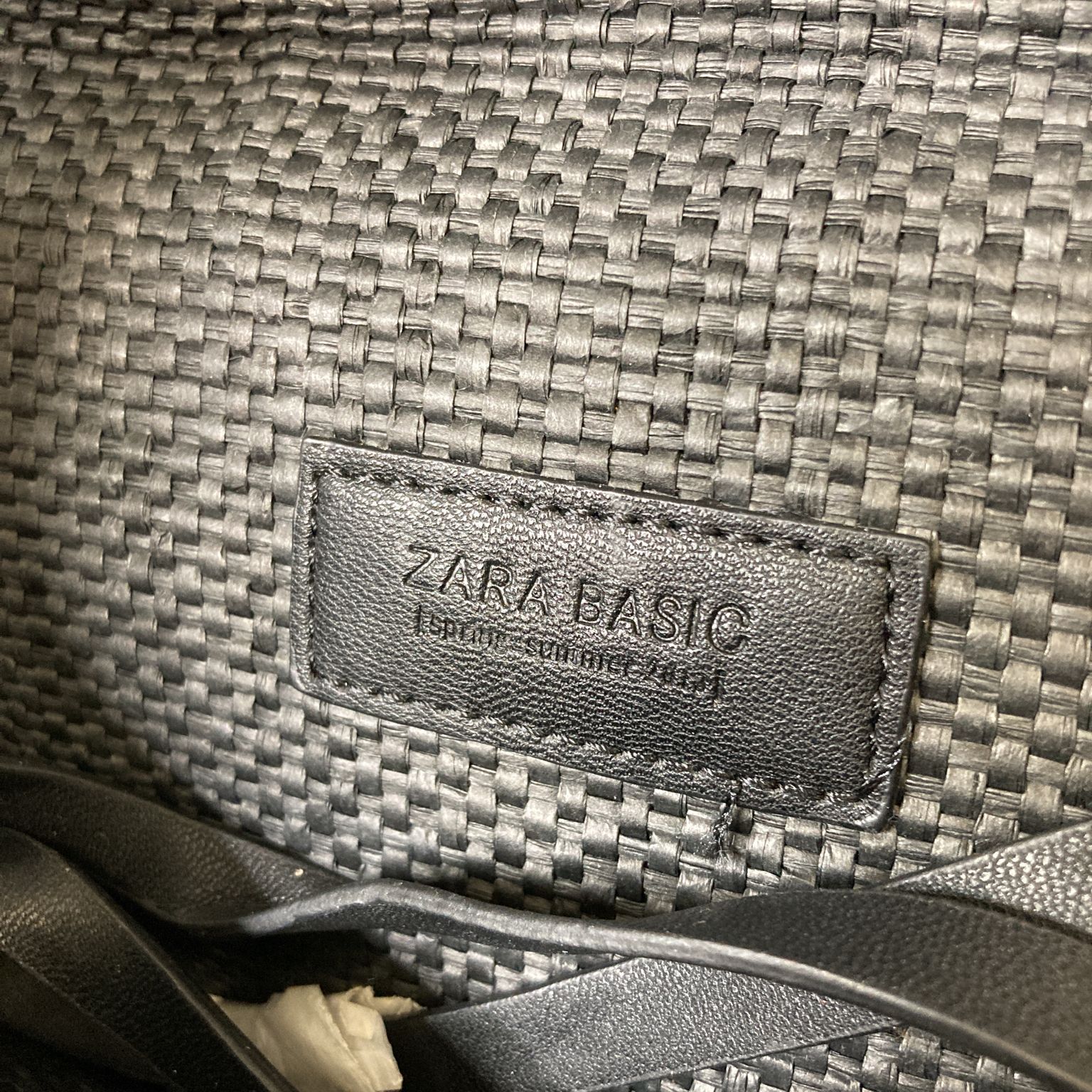 Zara Basic